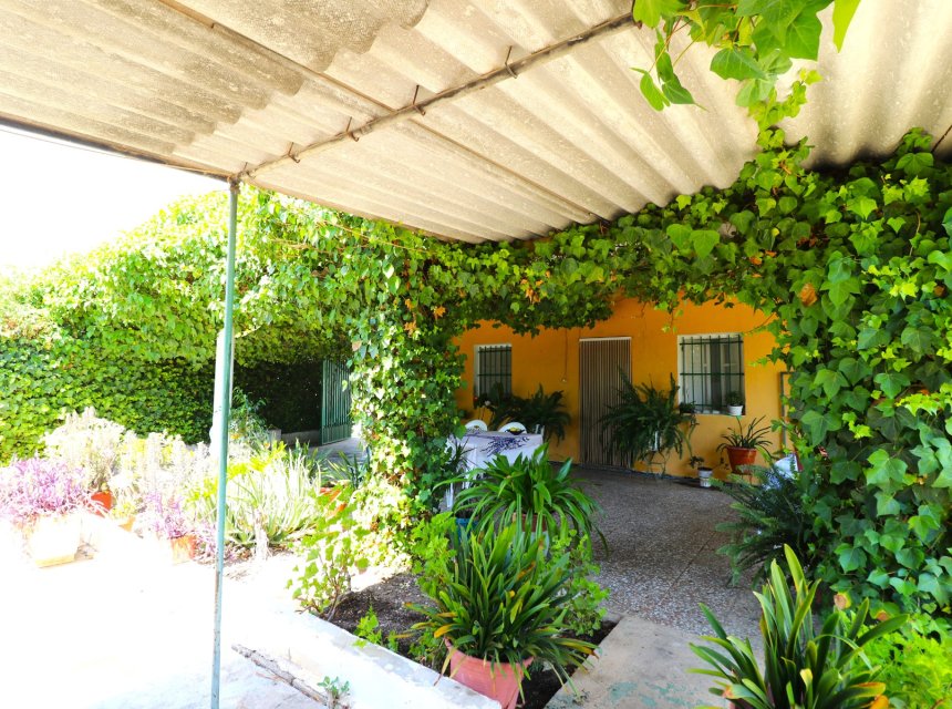 Weiterverkauf - Country house -
Alicante