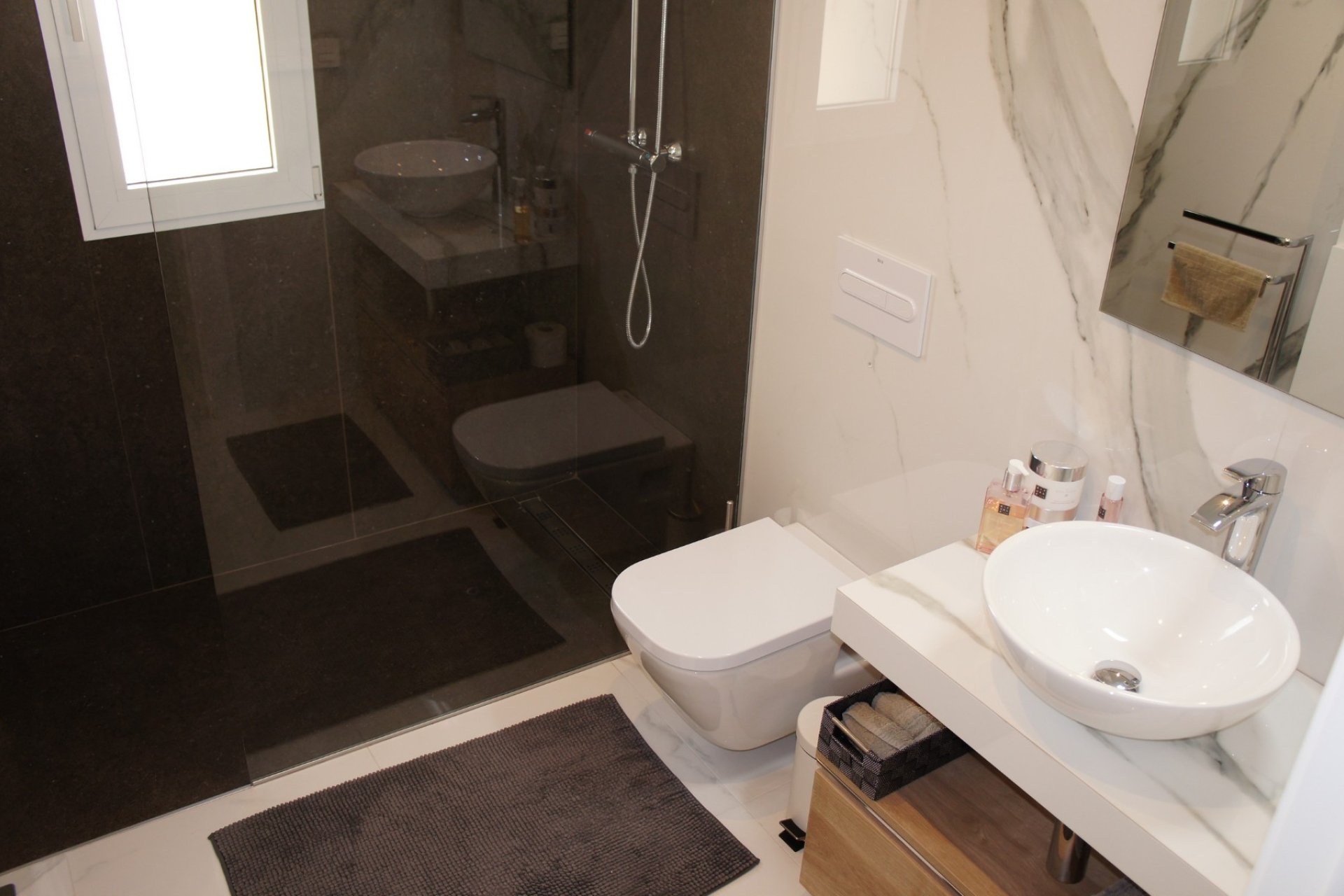 Weiterverkauf - Country house -
Alicante