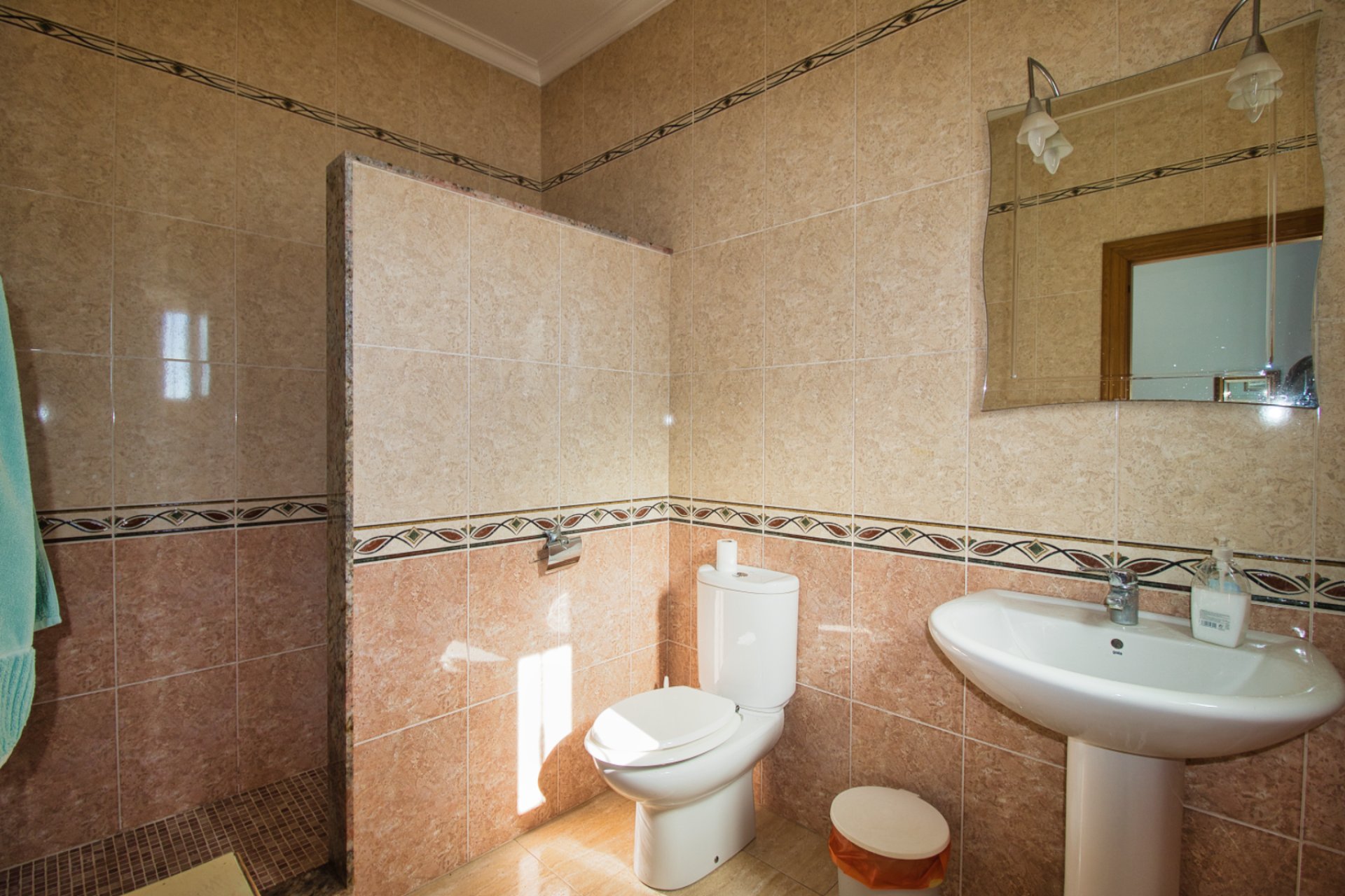 Weiterverkauf - Country house -
Alicante