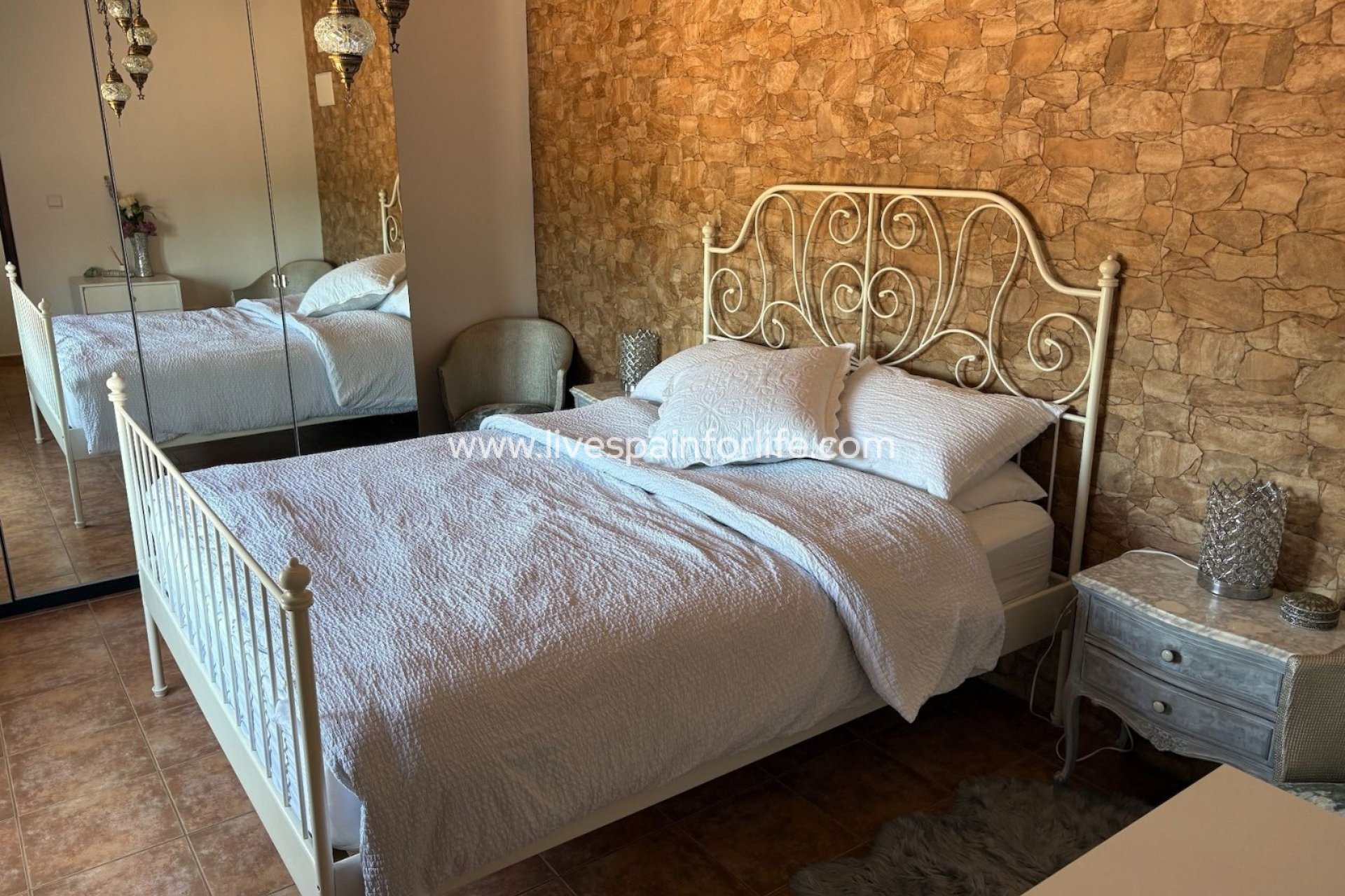 Weiterverkauf - Country house -
Alicante