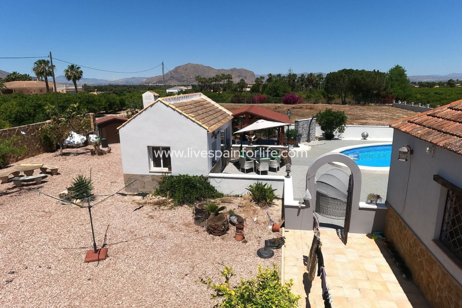 Weiterverkauf - Country house -
Alicante