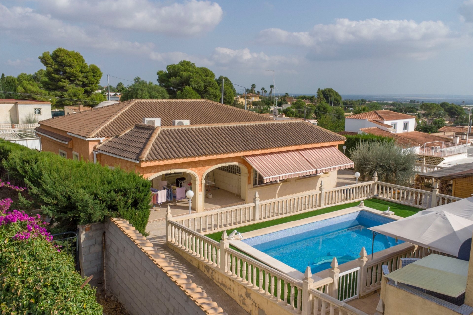 Weiterverkauf - Country house -
Alicante