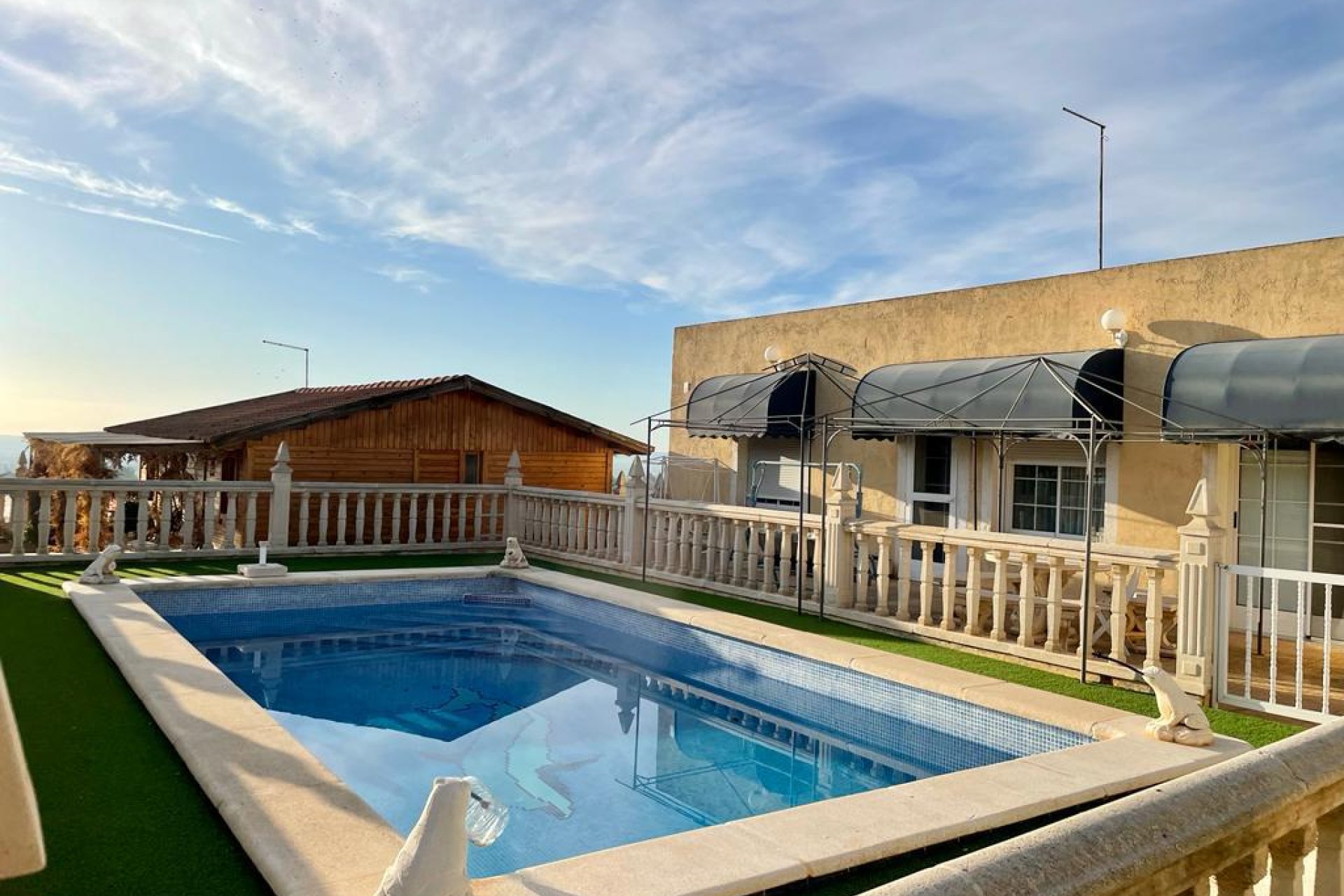 Weiterverkauf - Country house -
Alicante