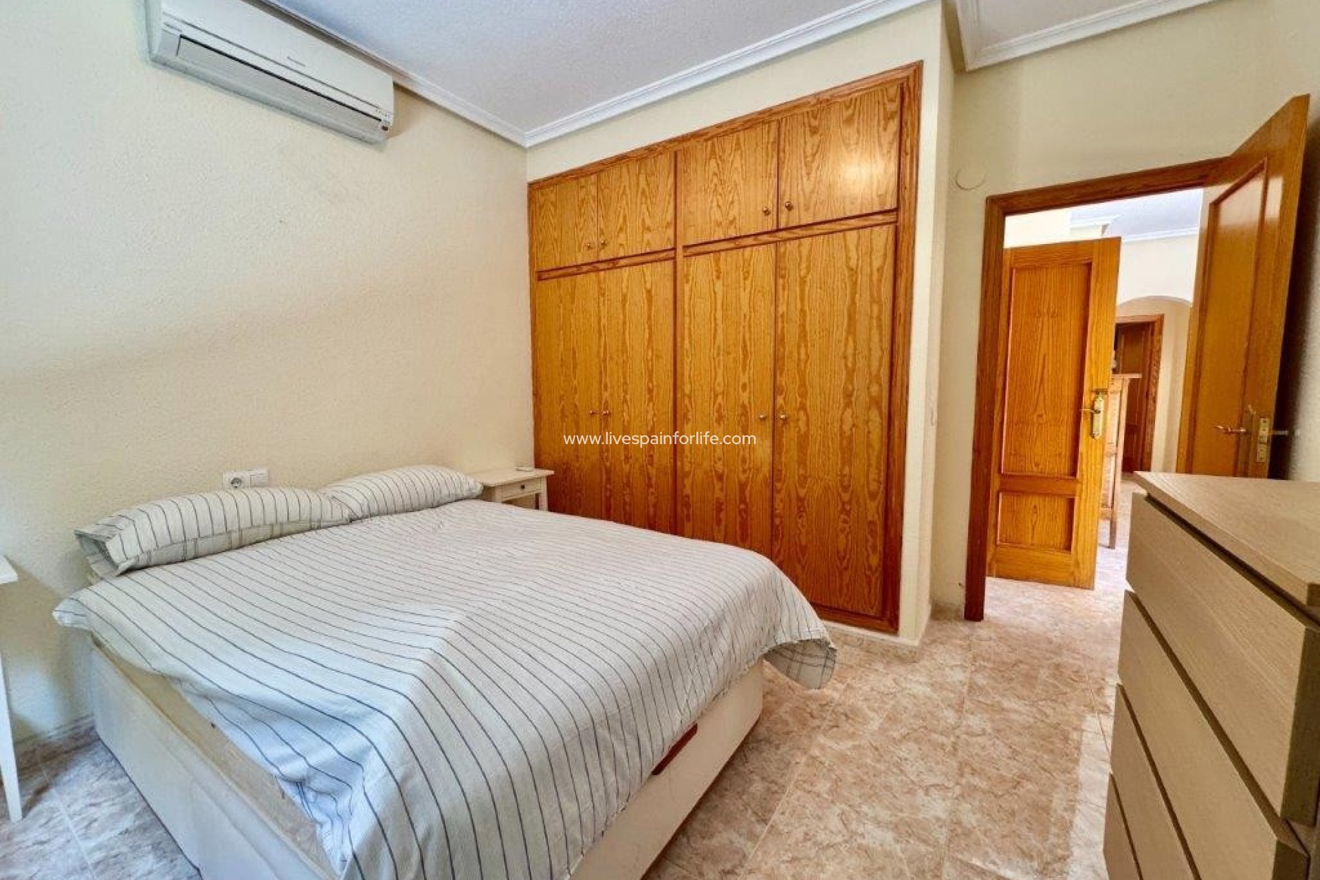 Weiterverkauf - Country house -
Alicante