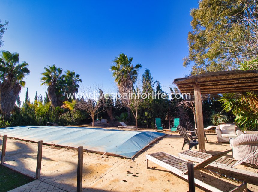 Weiterverkauf - Country house -
Alicante