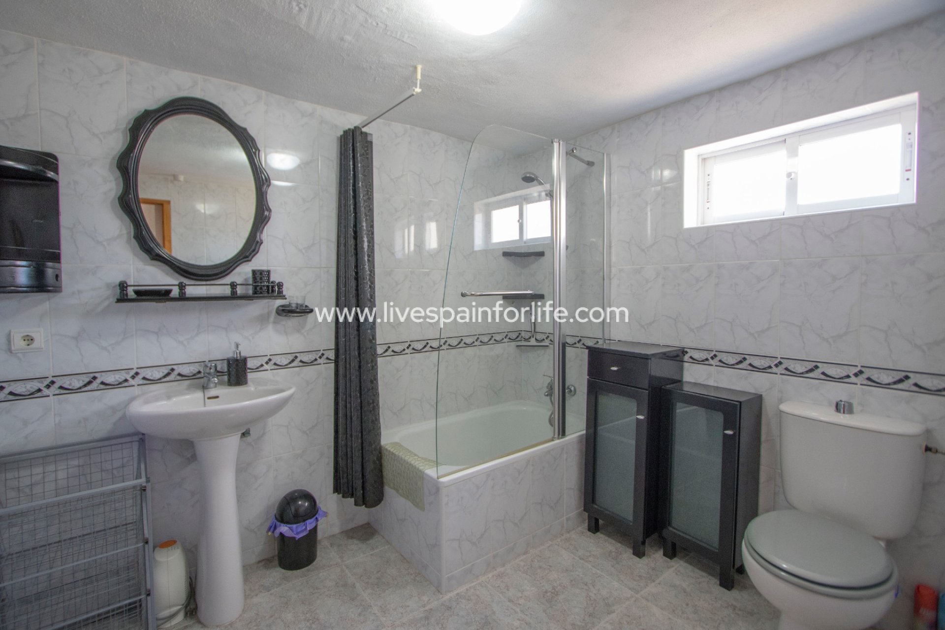 Weiterverkauf - Country house -
Alicante