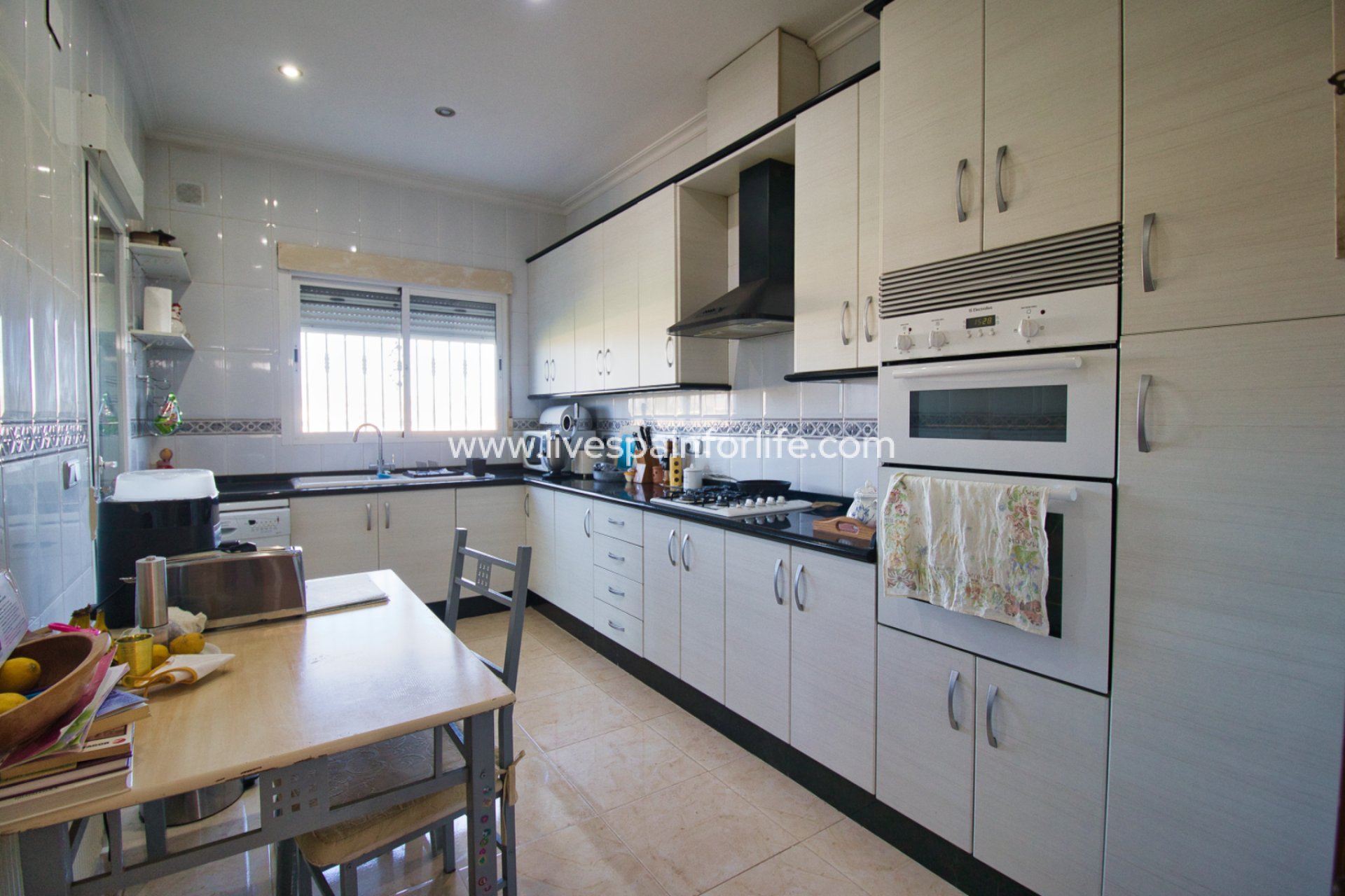 Weiterverkauf - Country house -
Alicante