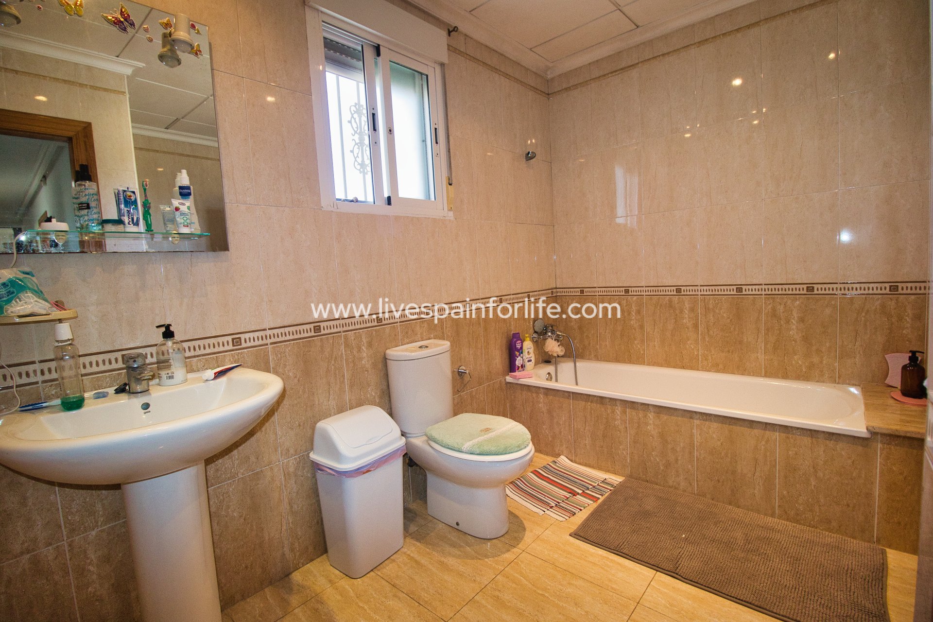 Weiterverkauf - Country house -
Alicante