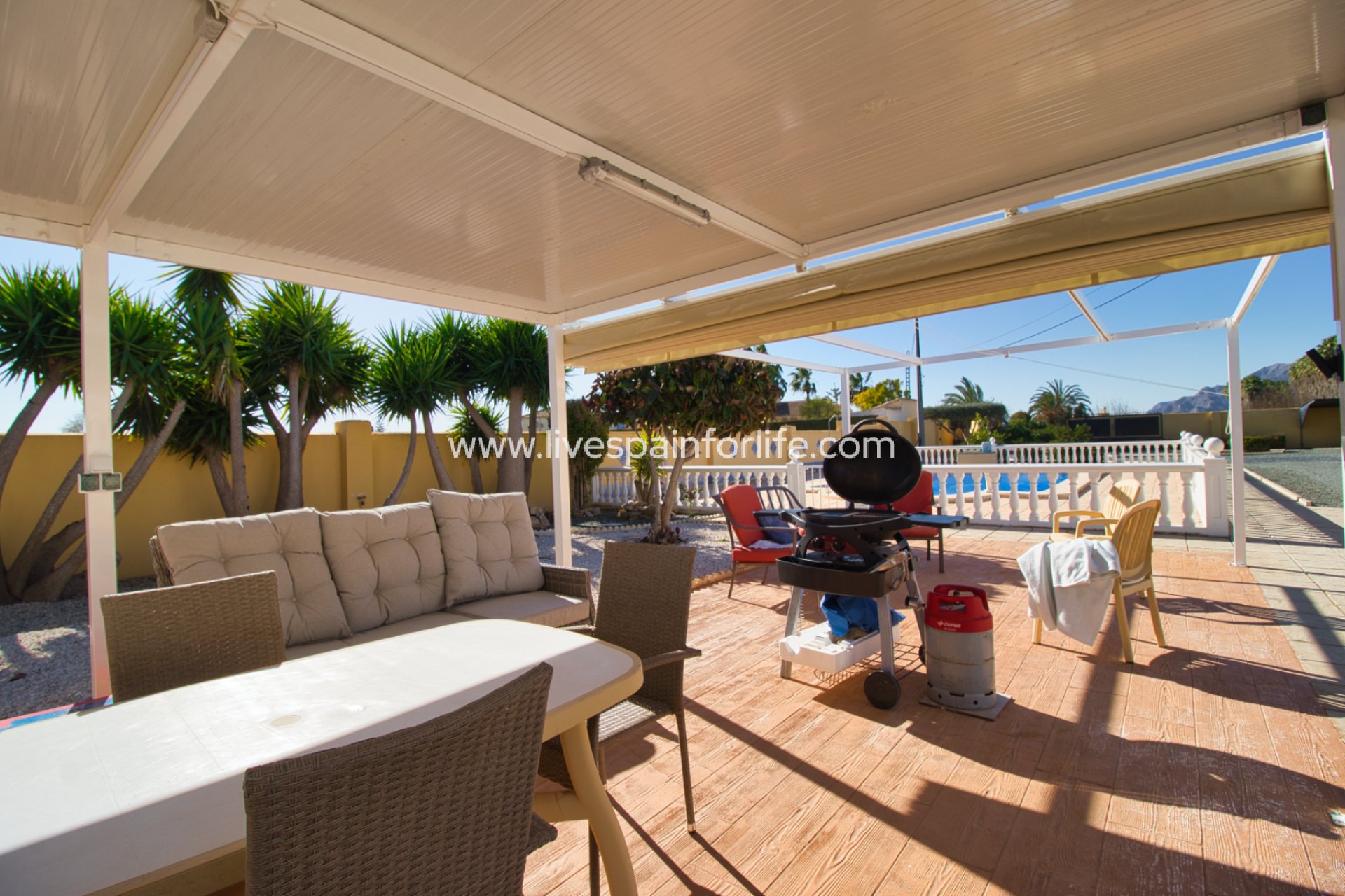 Weiterverkauf - Country house -
Alicante