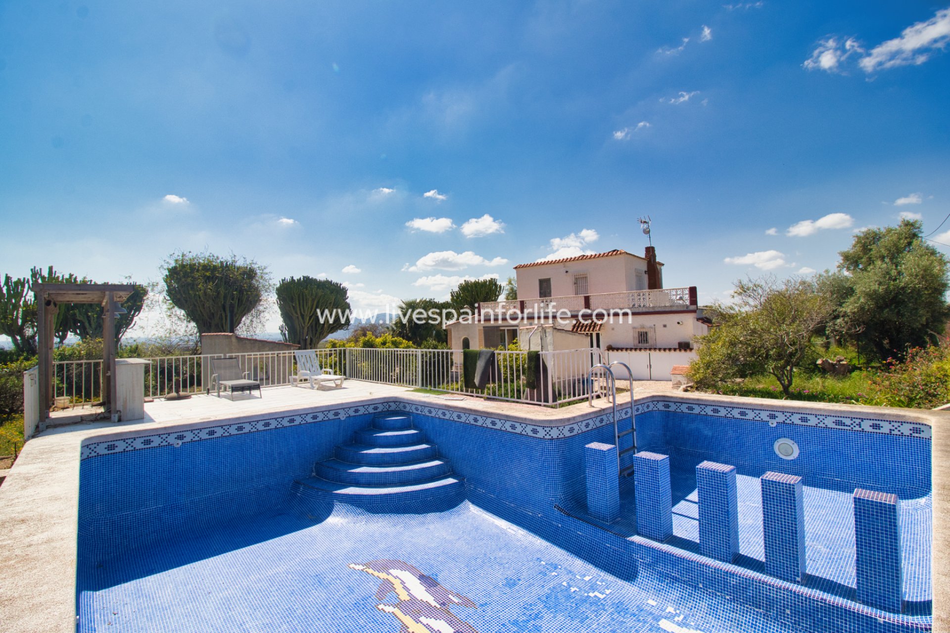 Weiterverkauf - Country house -
Alicante