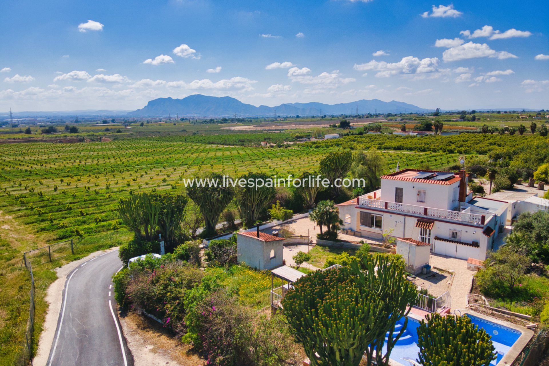 Weiterverkauf - Country house -
Alicante