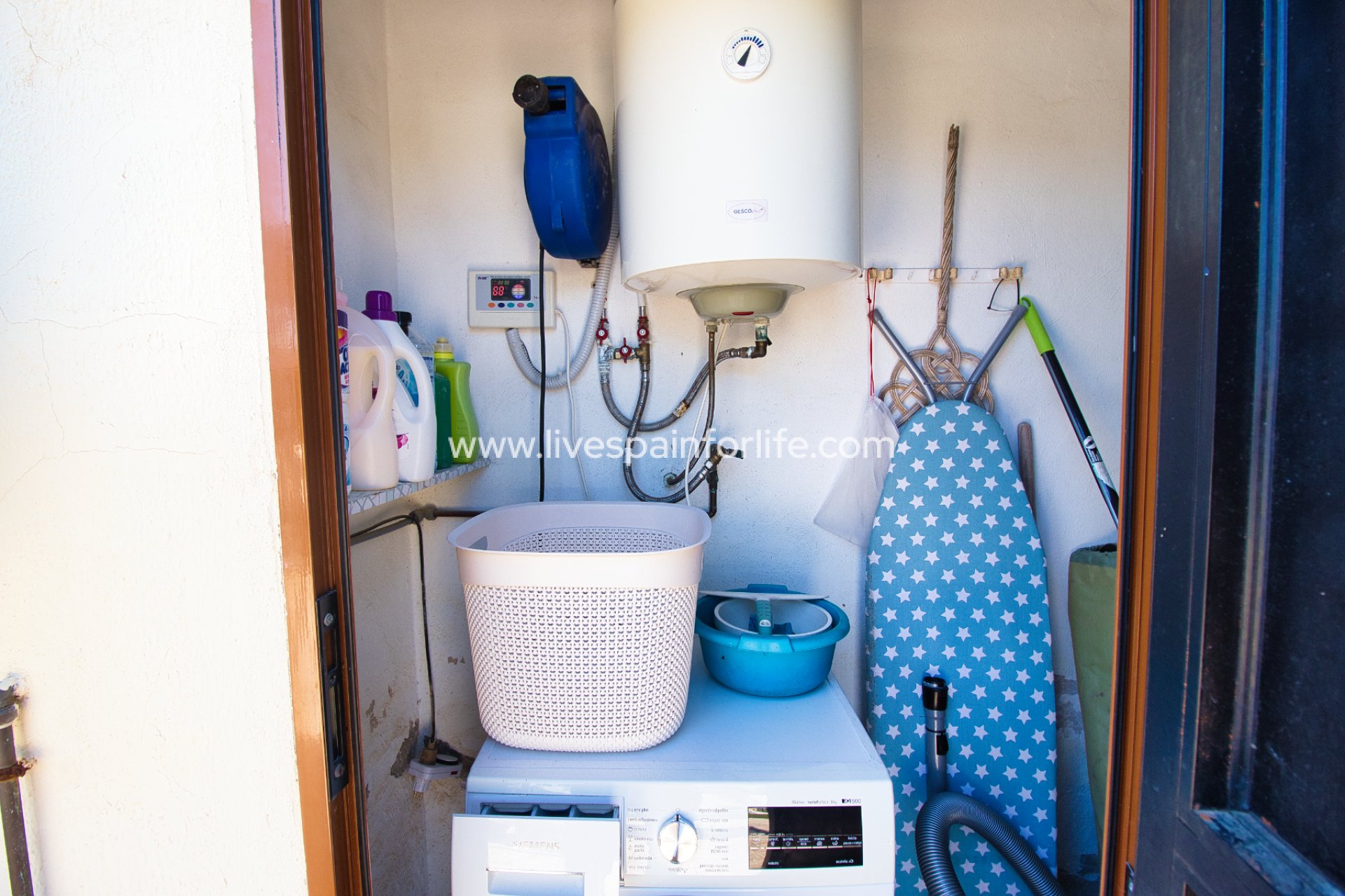 Weiterverkauf - Country house -
Alicante