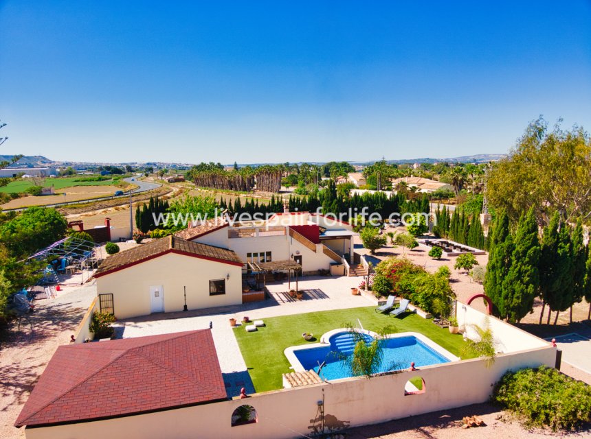 Weiterverkauf - Country house -
Alicante