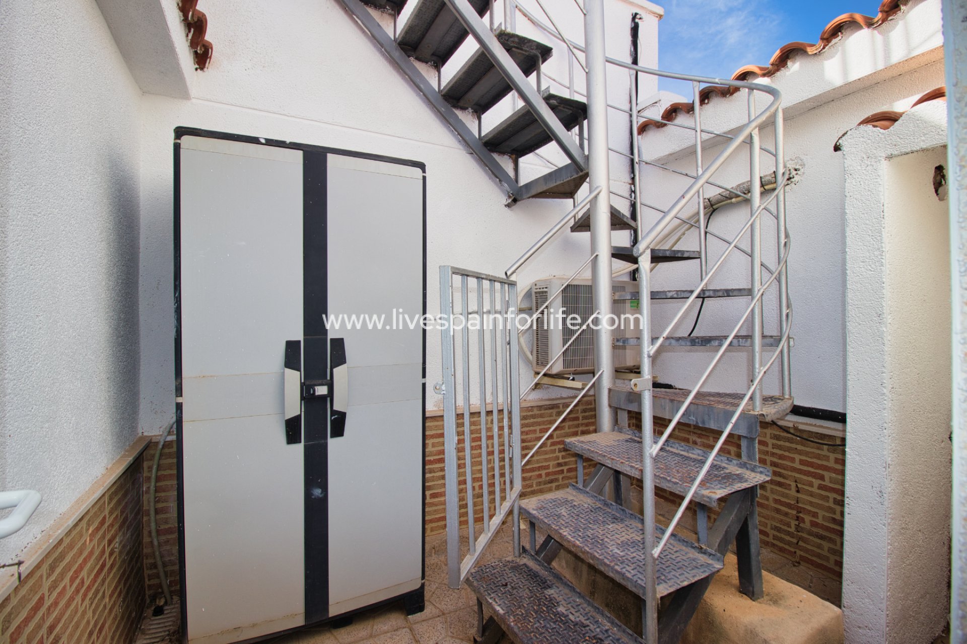 Weiterverkauf - Country house -
Alicante