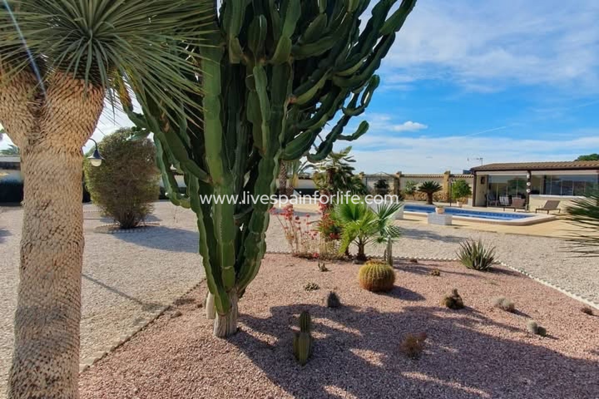 Weiterverkauf - Country house -
Alicante