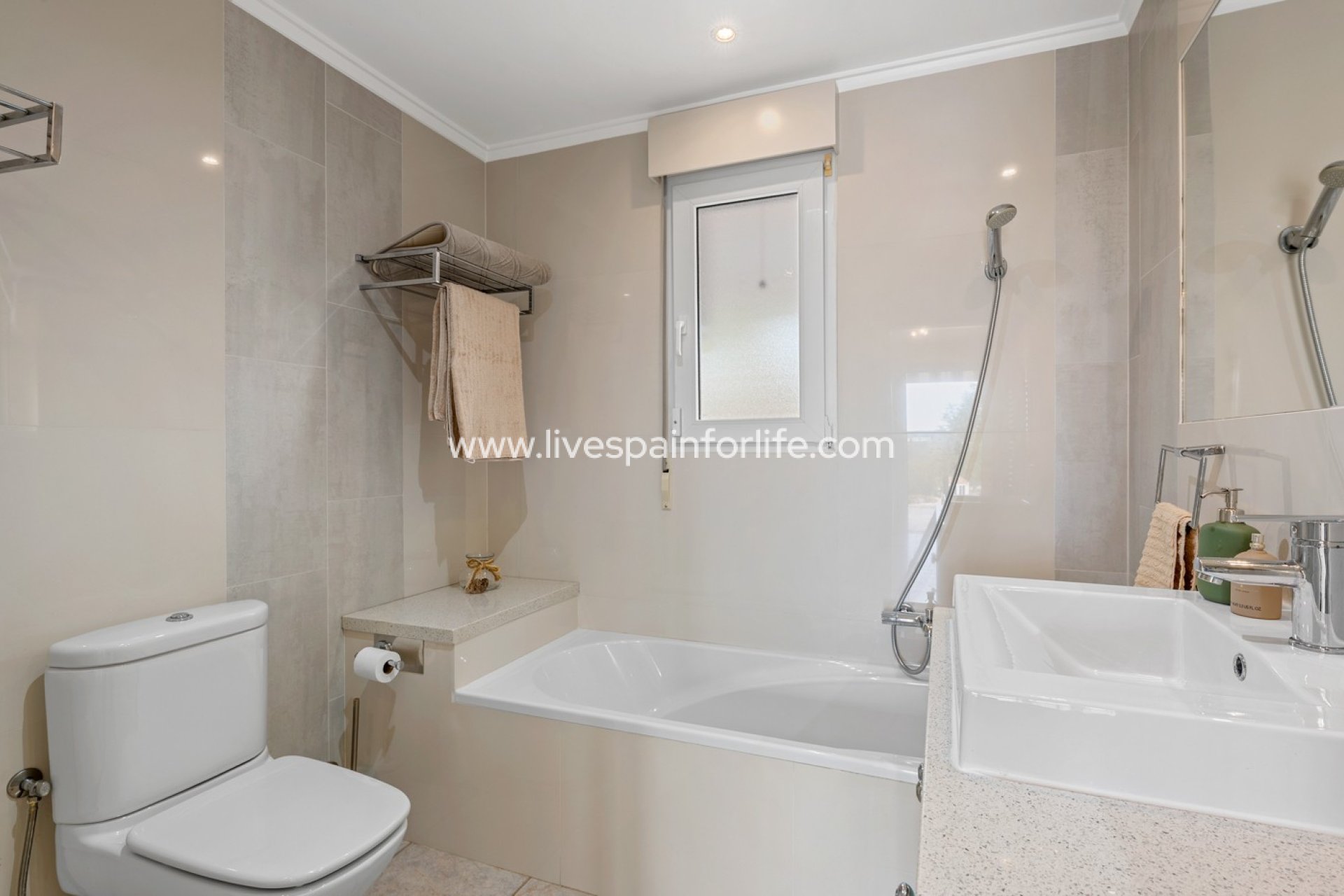 Weiterverkauf - Country house -
Alicante