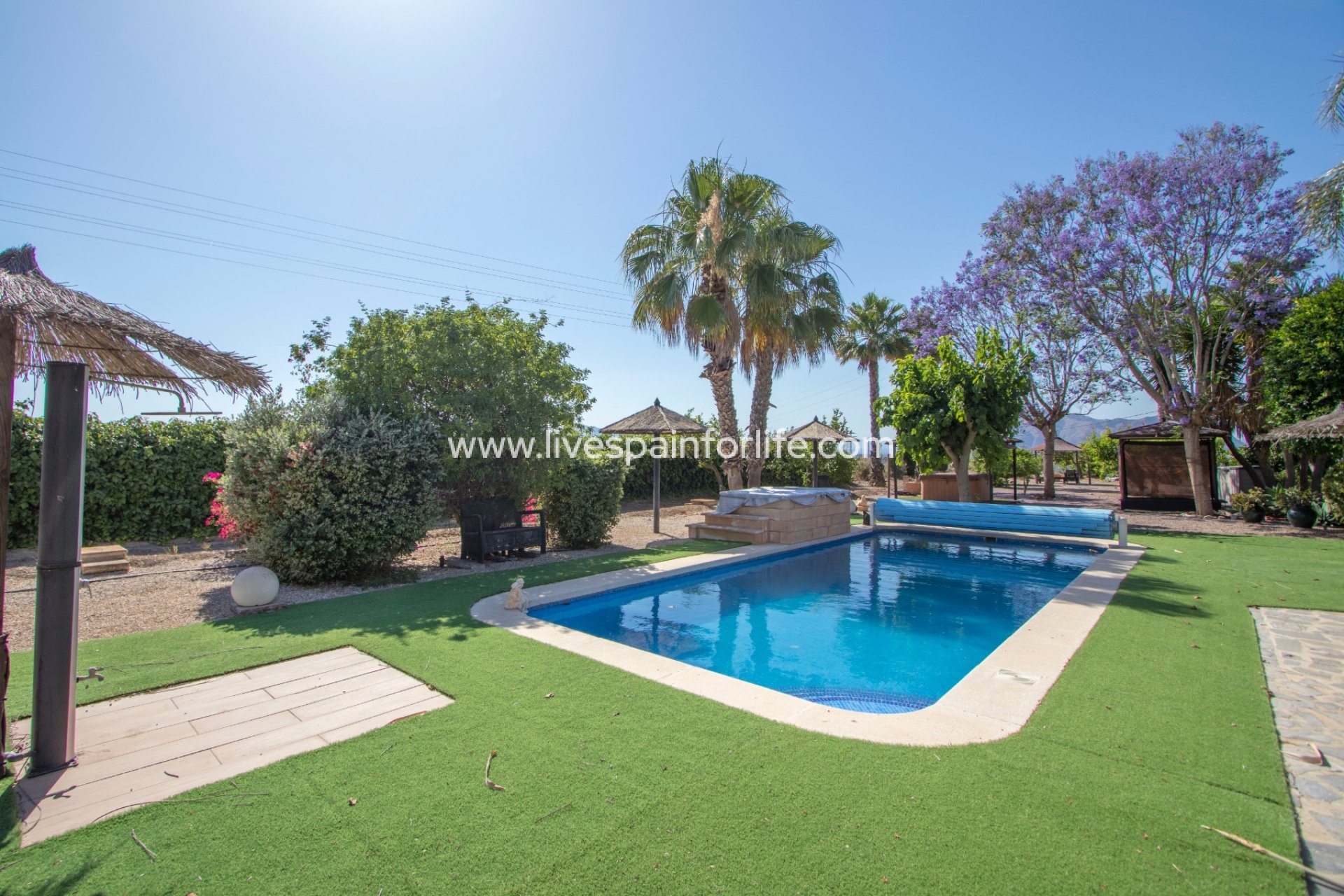 Weiterverkauf - Country house -
Alicante