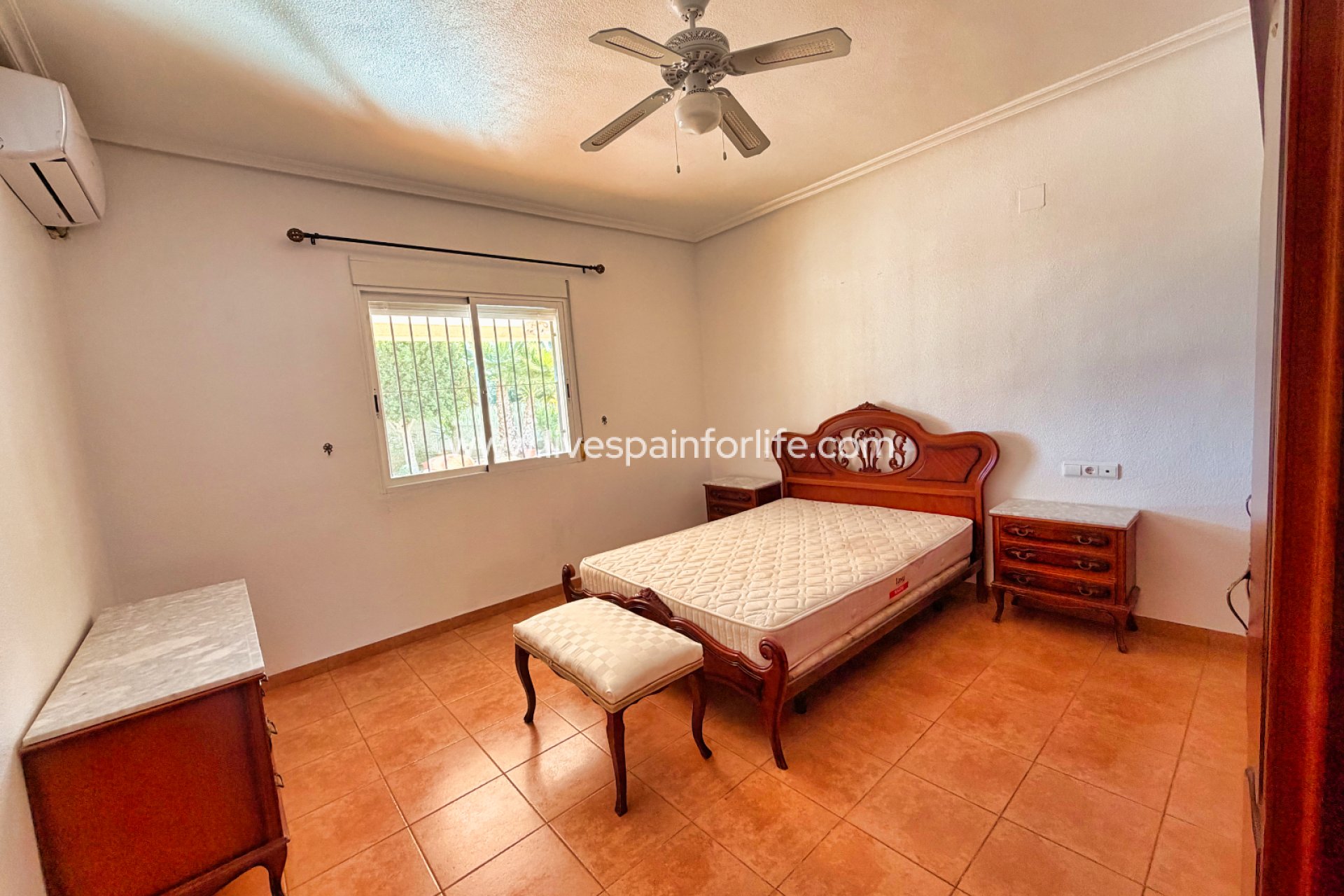 Weiterverkauf - Country house -
Alicante