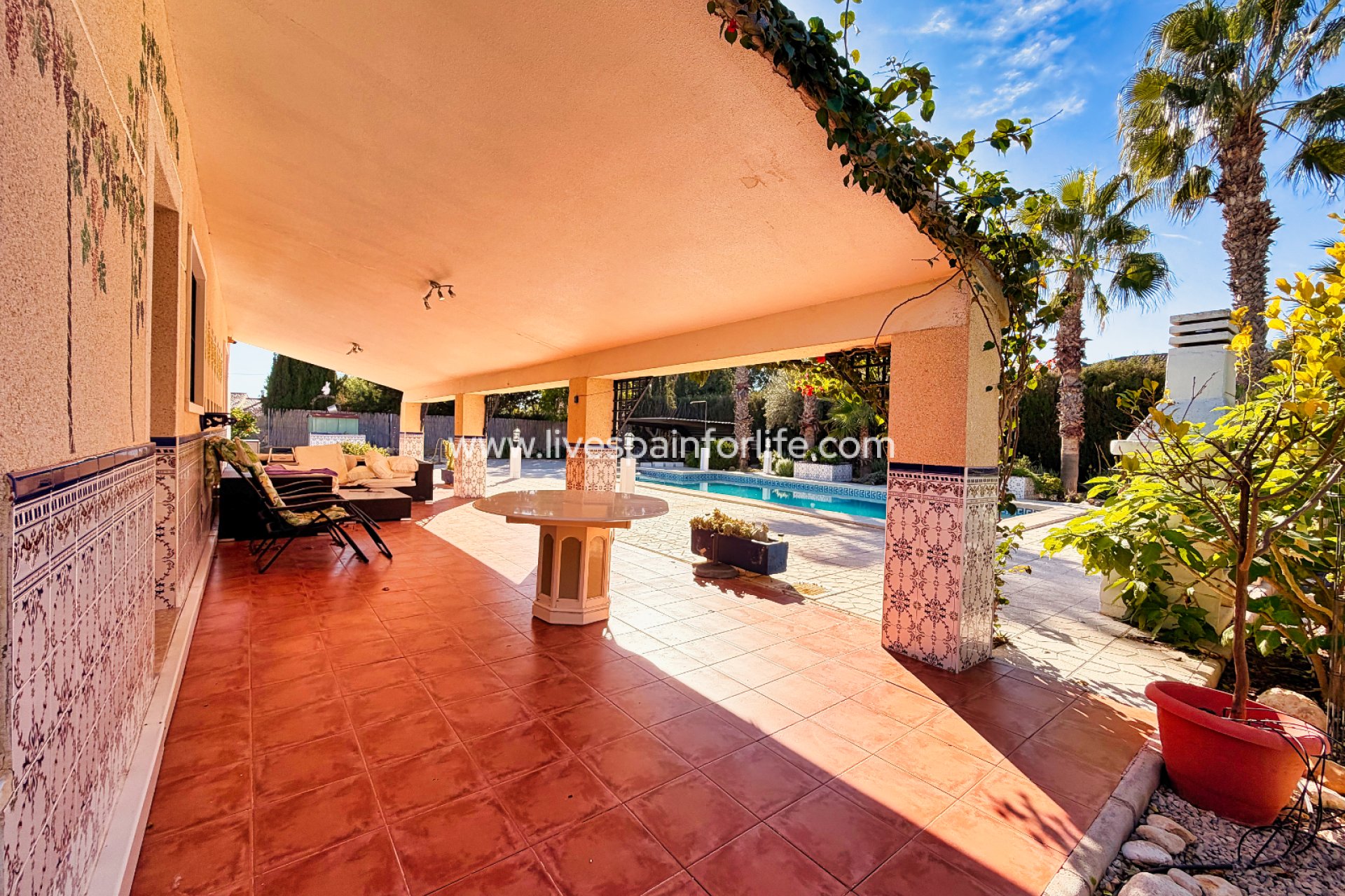 Weiterverkauf - Country house -
Alicante