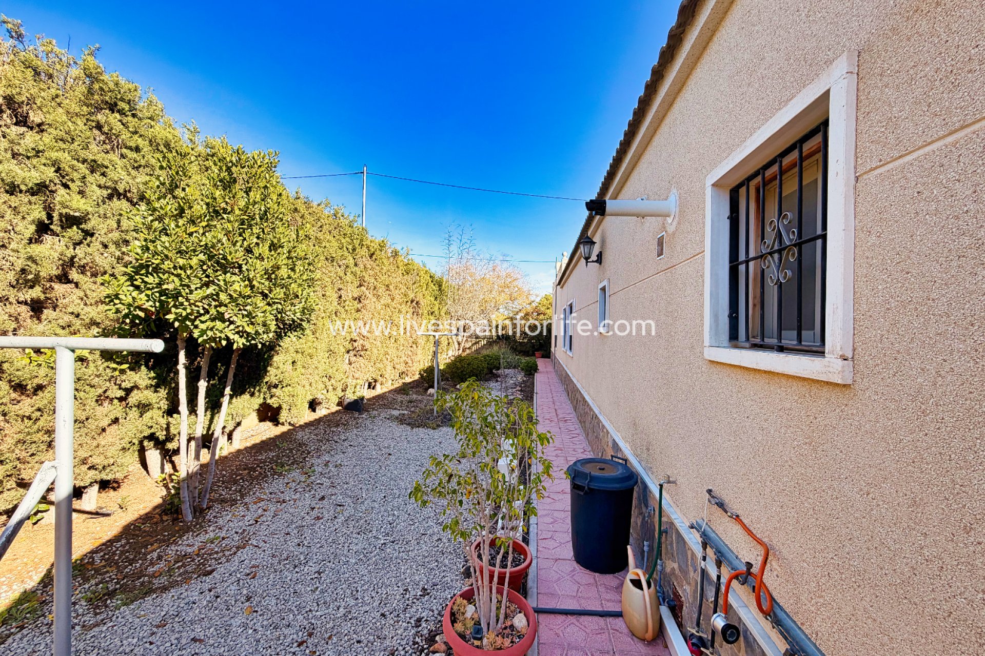 Weiterverkauf - Country house -
Alicante