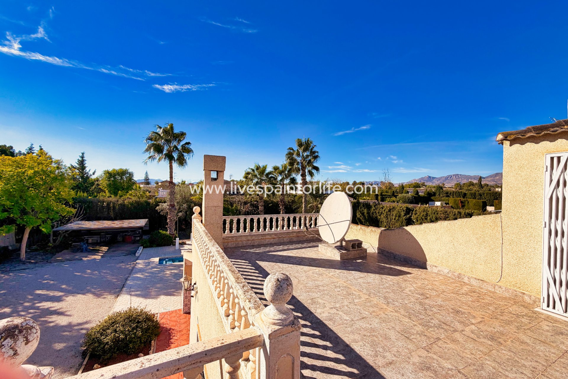 Weiterverkauf - Country house -
Alicante