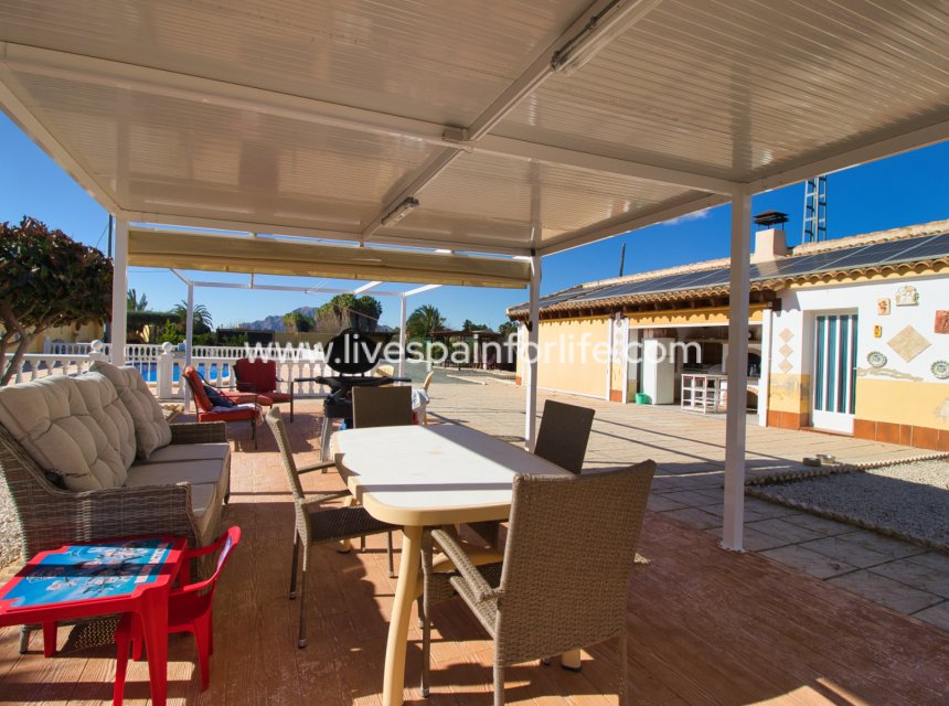 Weiterverkauf - Country house -
Alicante