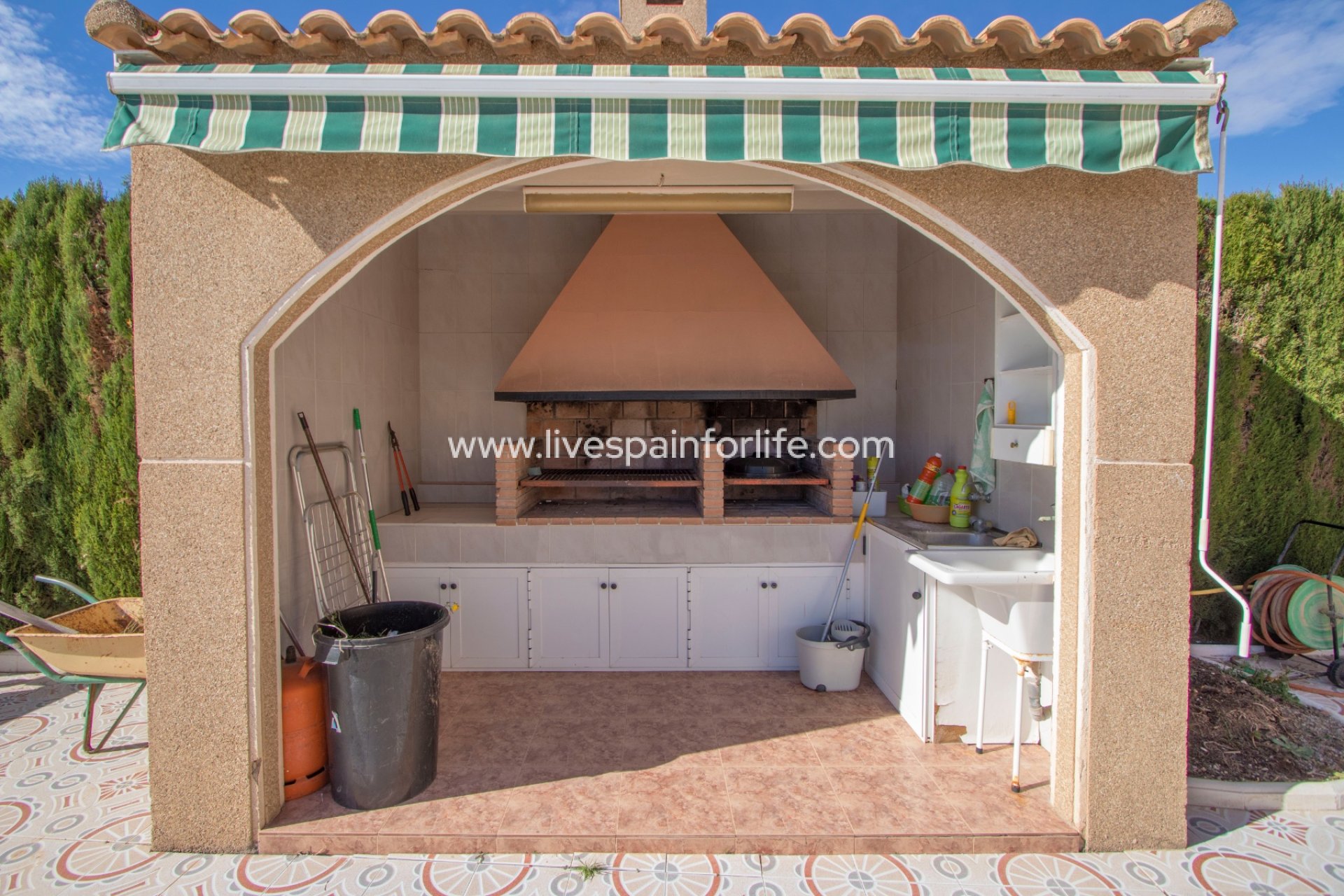 Weiterverkauf - Country house -
Alicante