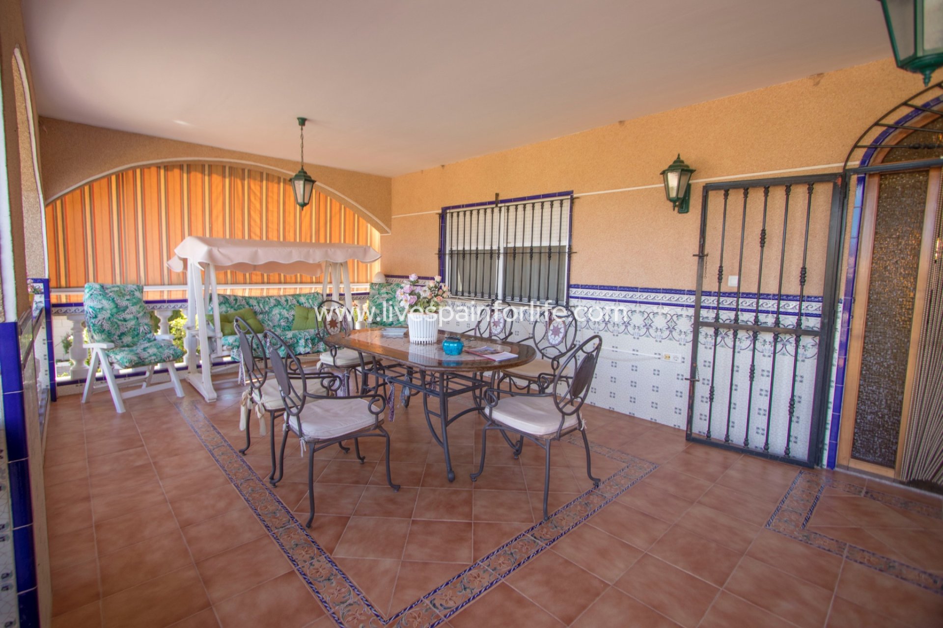 Weiterverkauf - Country house -
Alicante