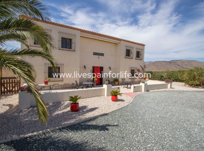 Weiterverkauf - Country house -
Alicante