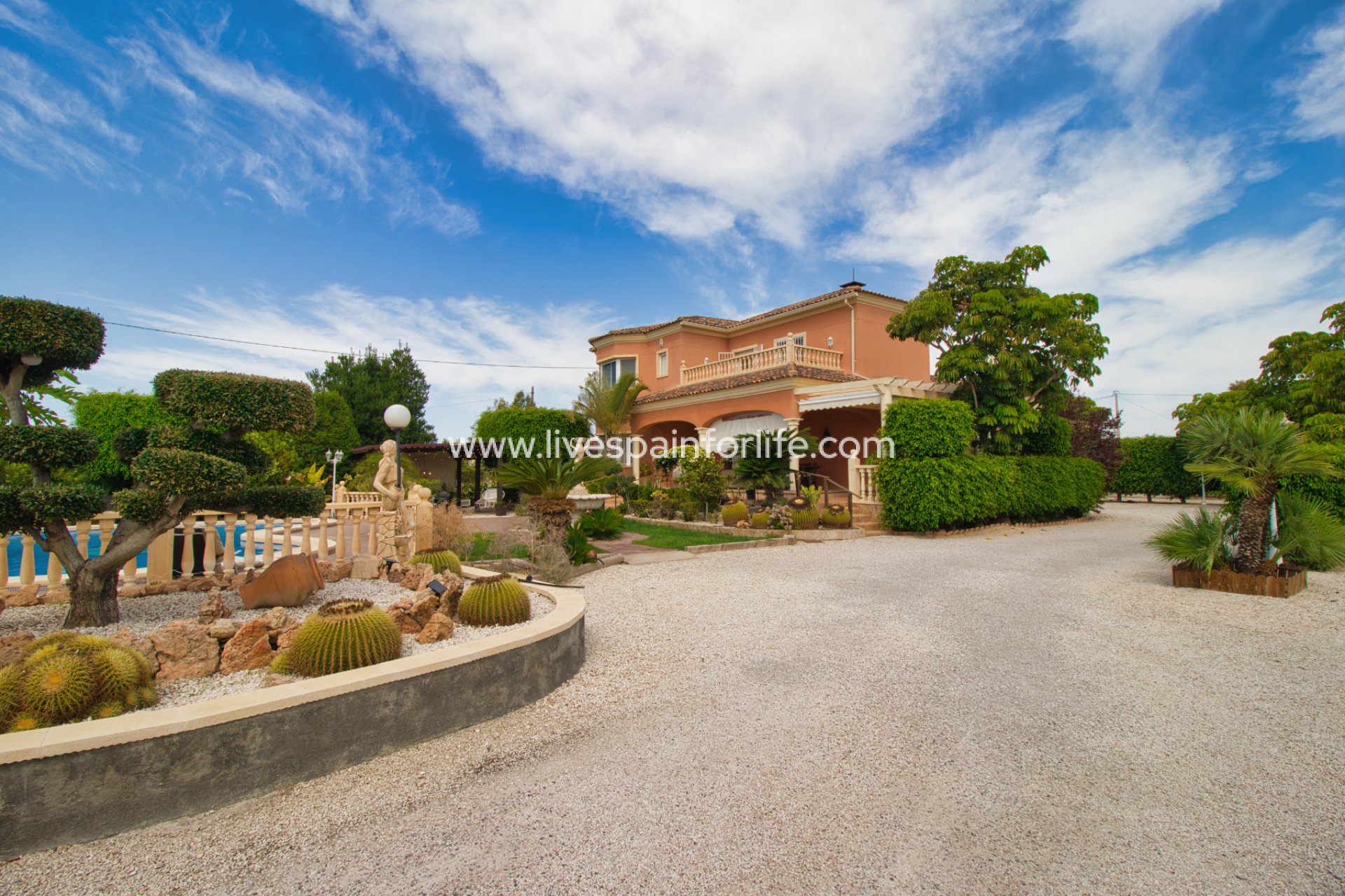Weiterverkauf - Country house -
Alicante