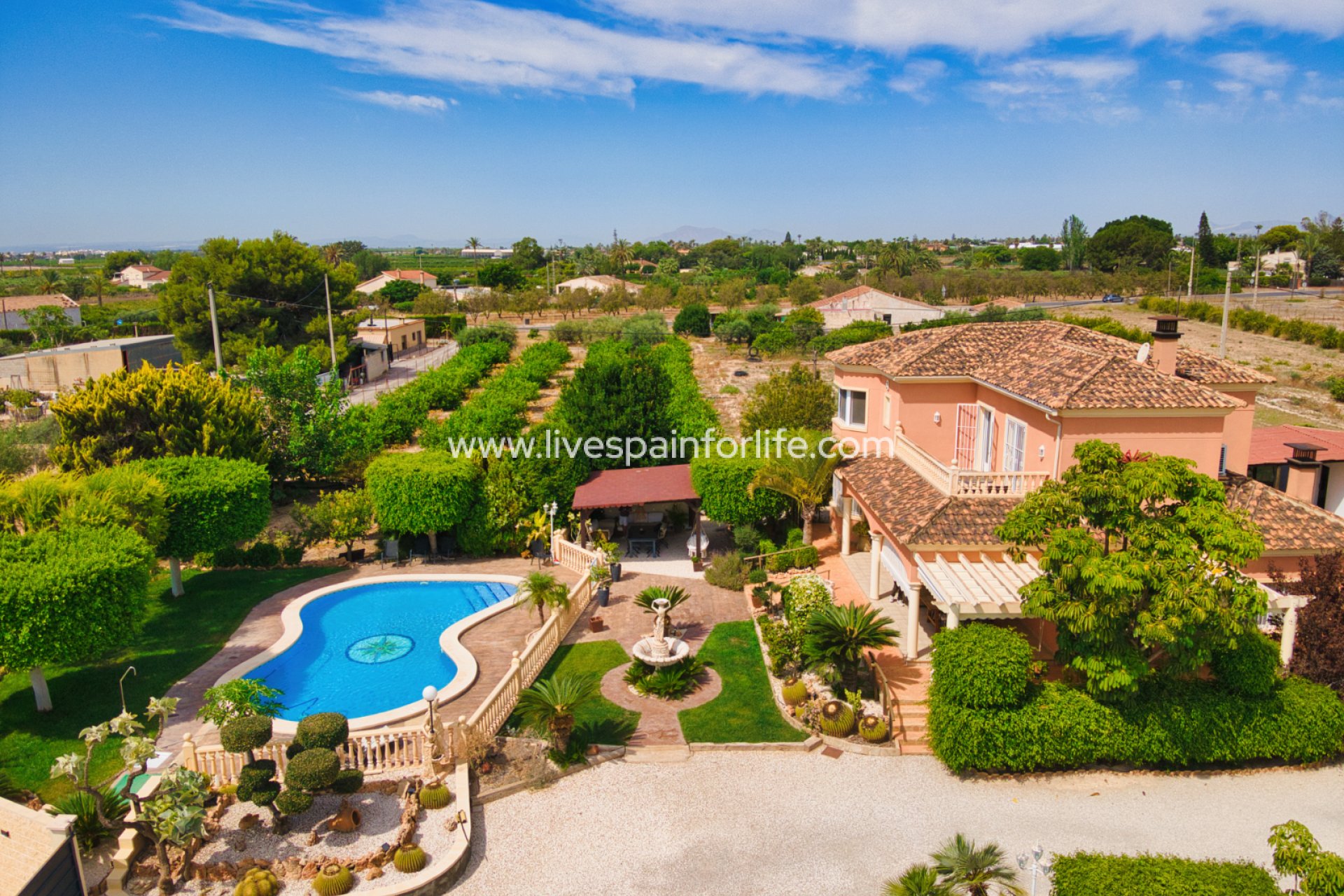 Weiterverkauf - Country house -
Alicante