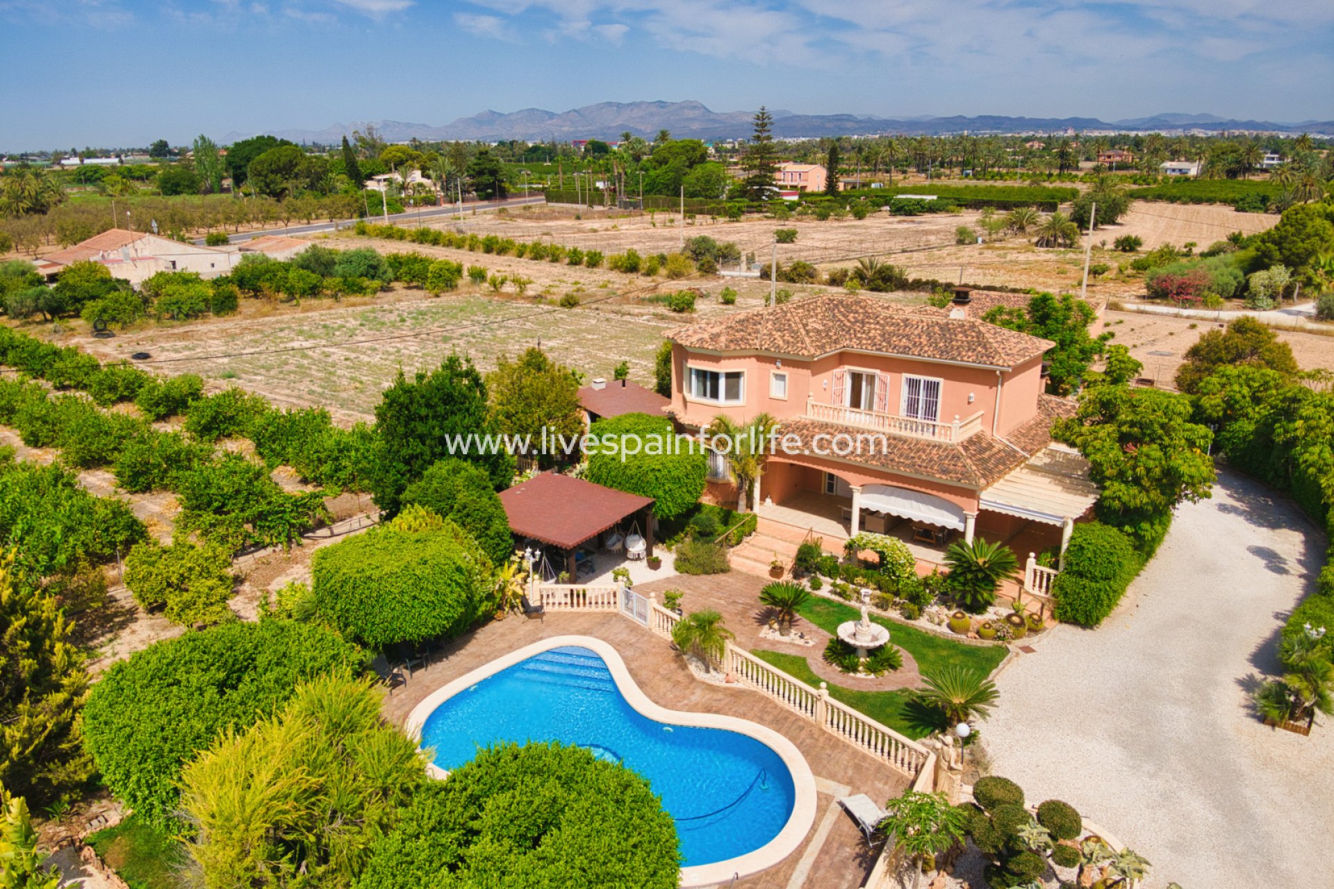 Weiterverkauf - Country house -
Alicante