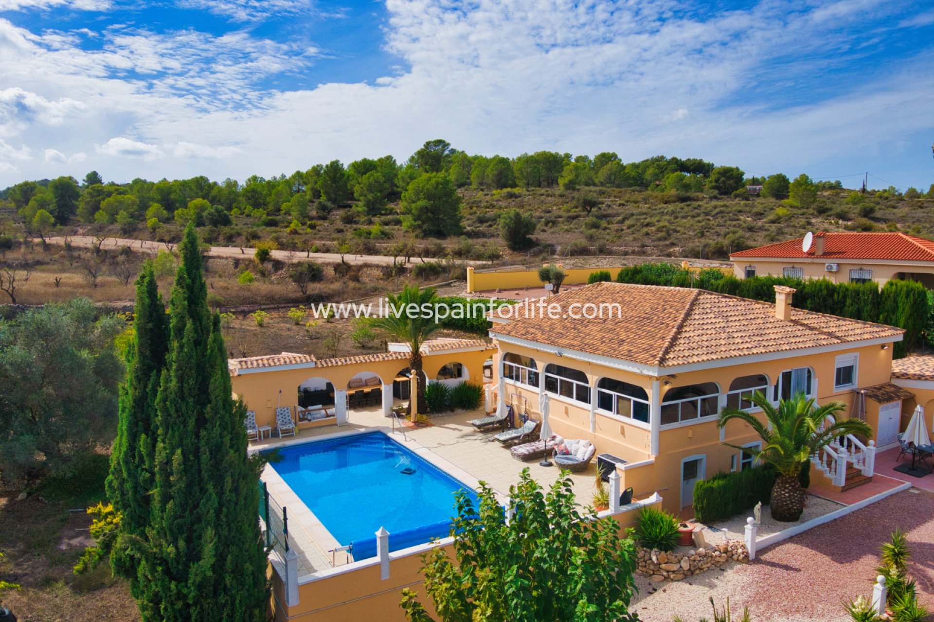 Weiterverkauf - Country house -
Alicante