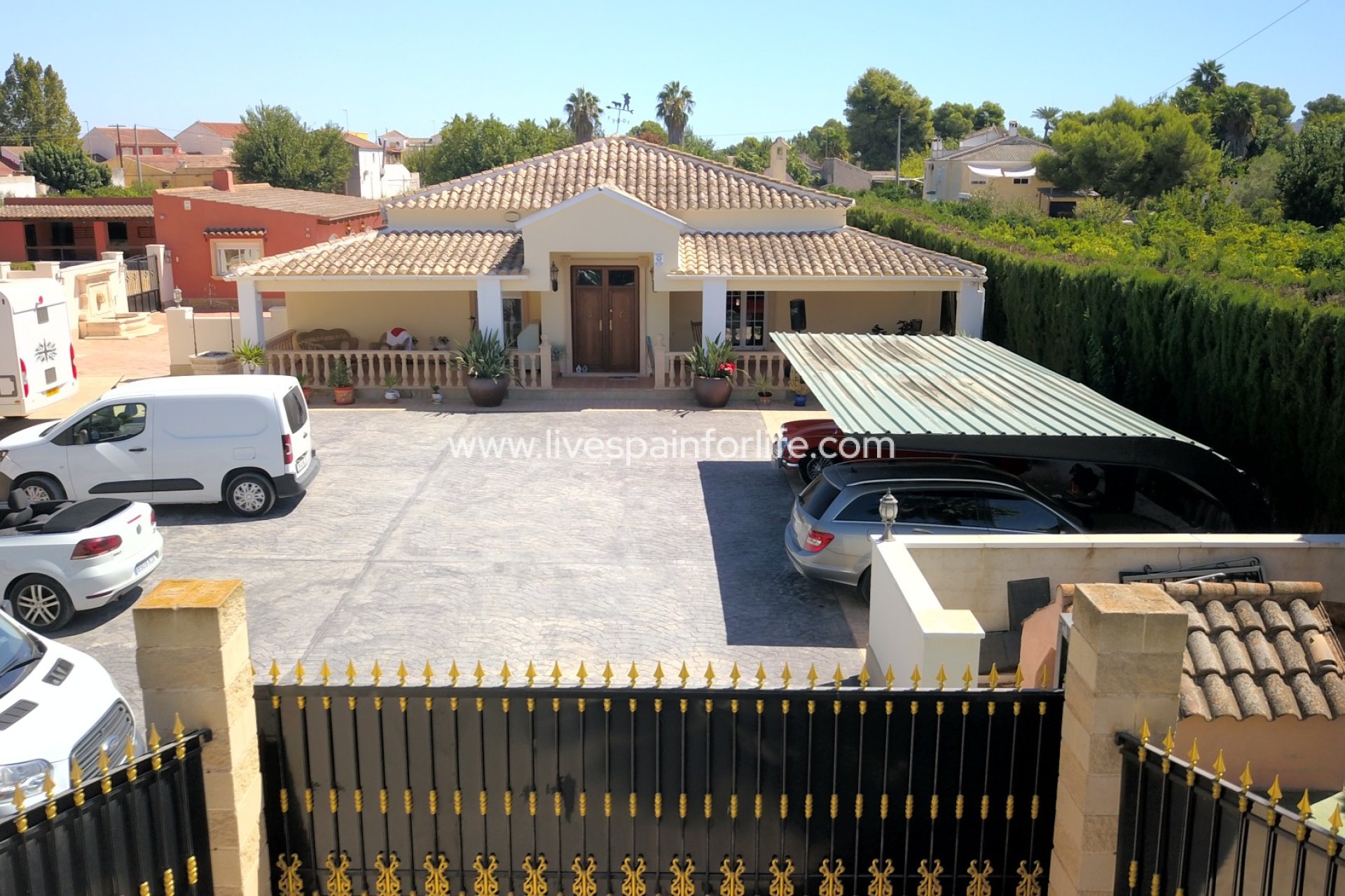 Weiterverkauf - Country house -
Almoradi - Heredades