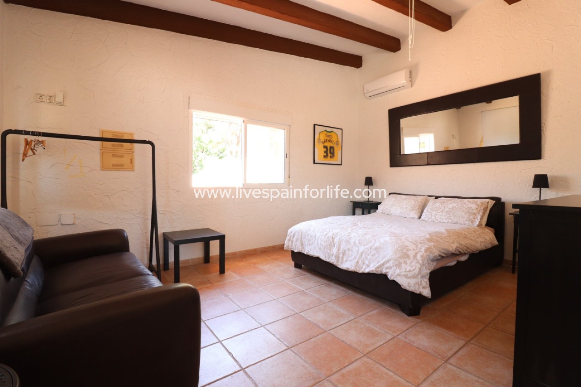 Weiterverkauf - Country house -
Almoradi