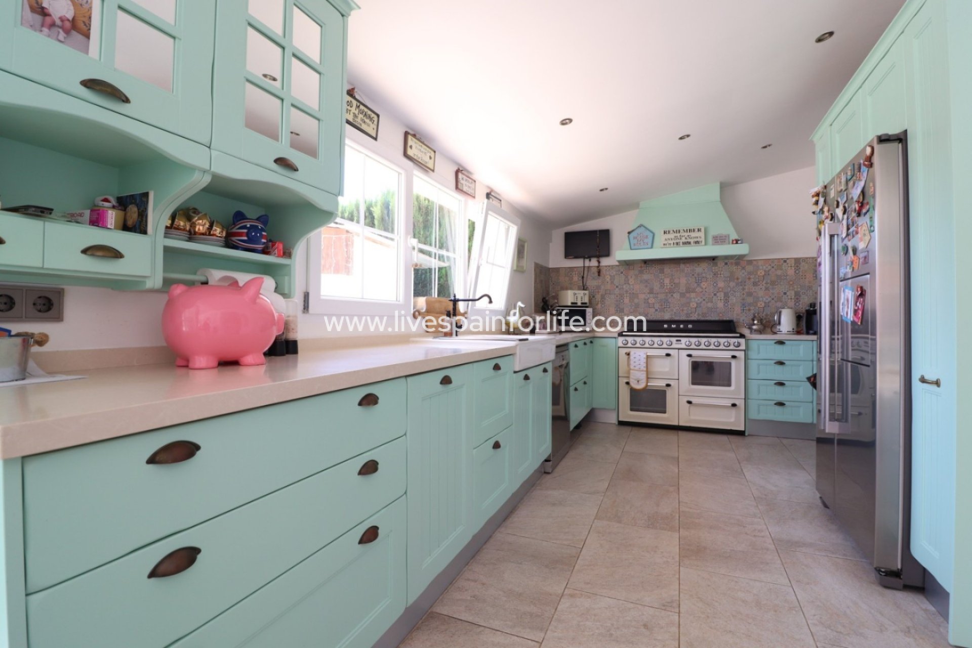 Weiterverkauf - Country house -
Almoradi