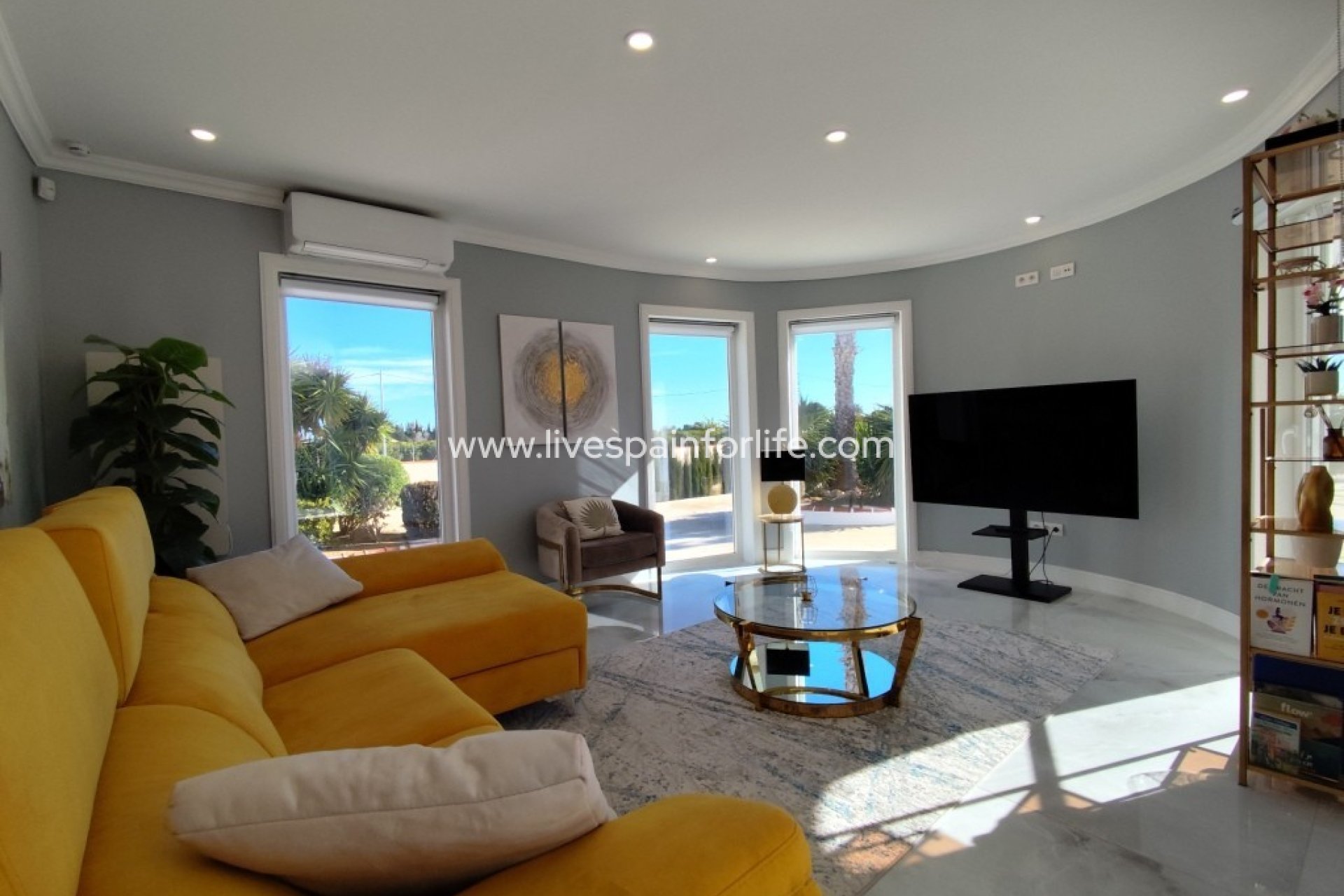 Weiterverkauf - Country house -
Almoradi