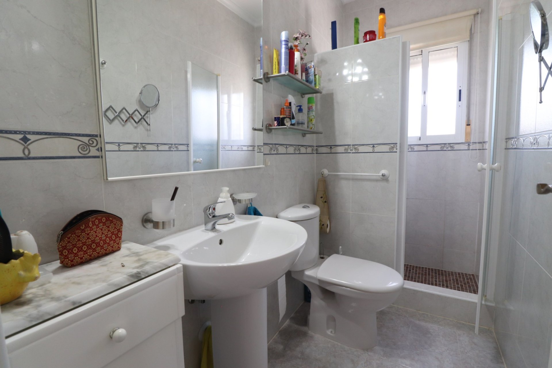 Weiterverkauf - Country house -
Catral - Catral - Country