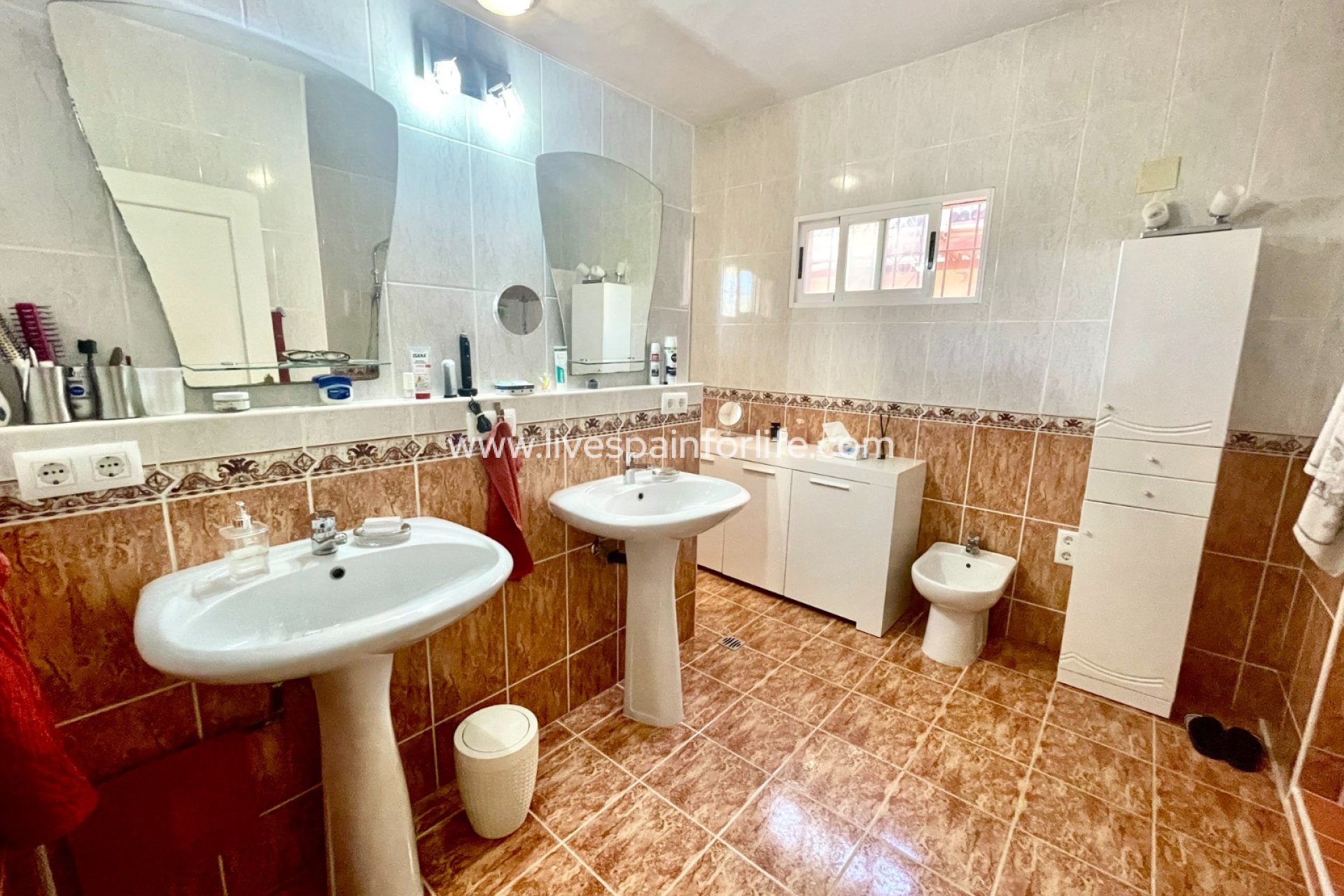 Weiterverkauf - Country house -
Crevillent - Crevillente