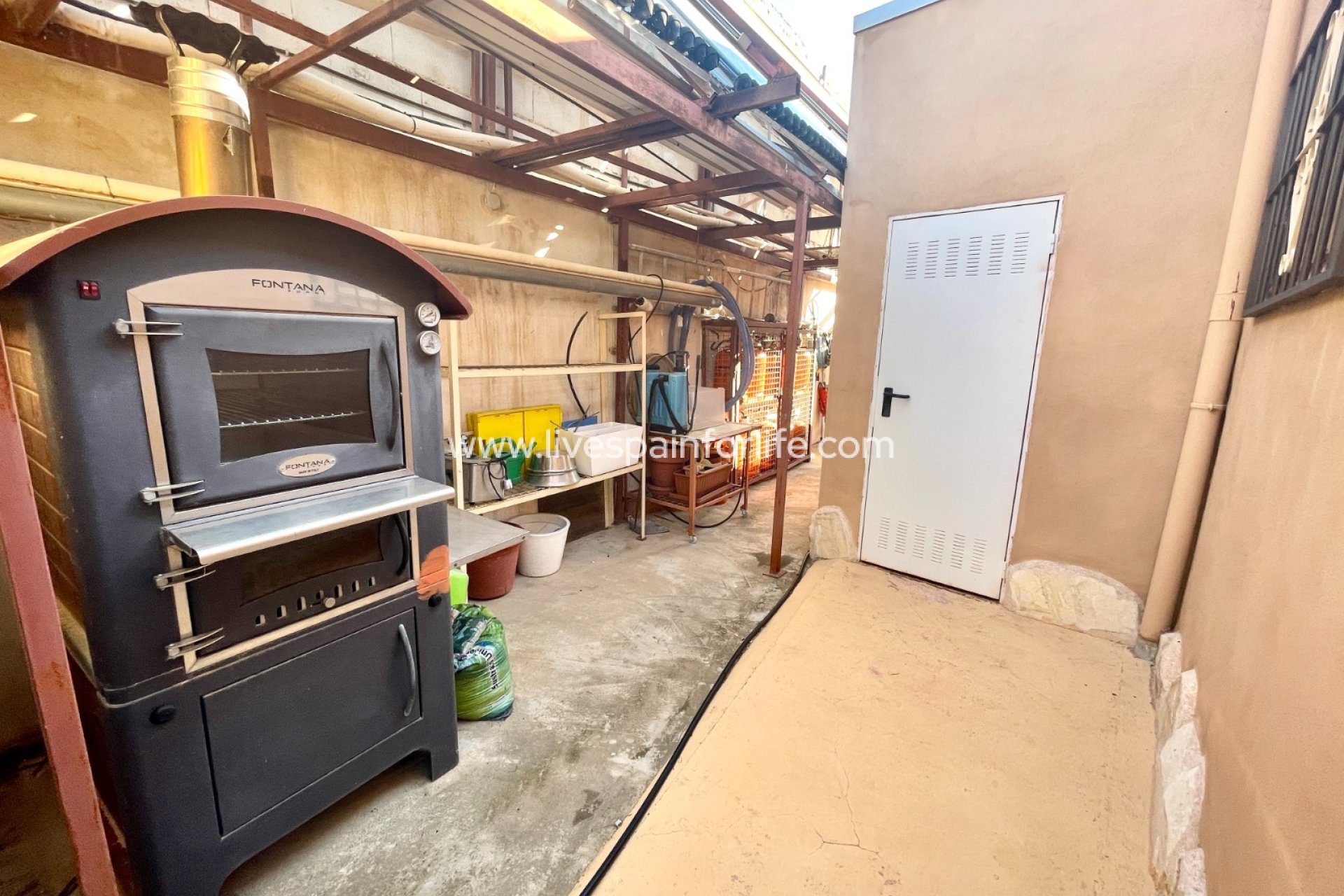 Weiterverkauf - Country house -
Crevillent - Crevillente
