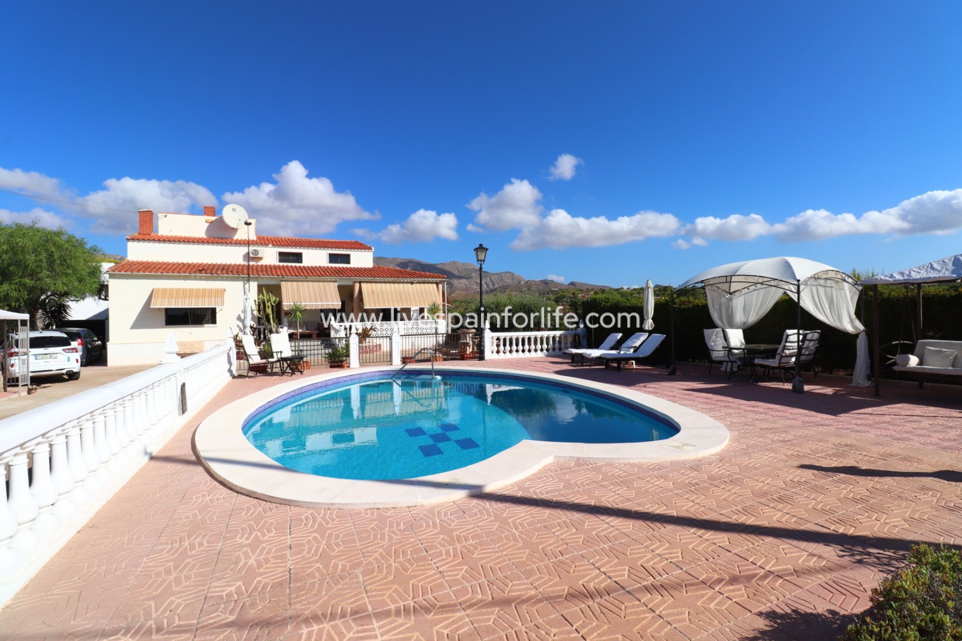 Weiterverkauf - Country house -
Crevillente - Crevillente - Country