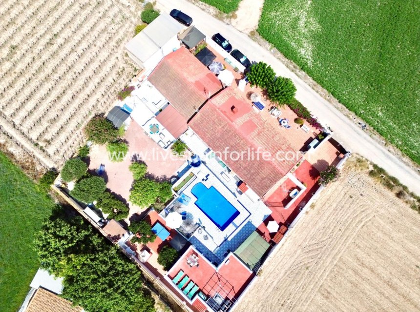 Weiterverkauf - Country house -
Dolores