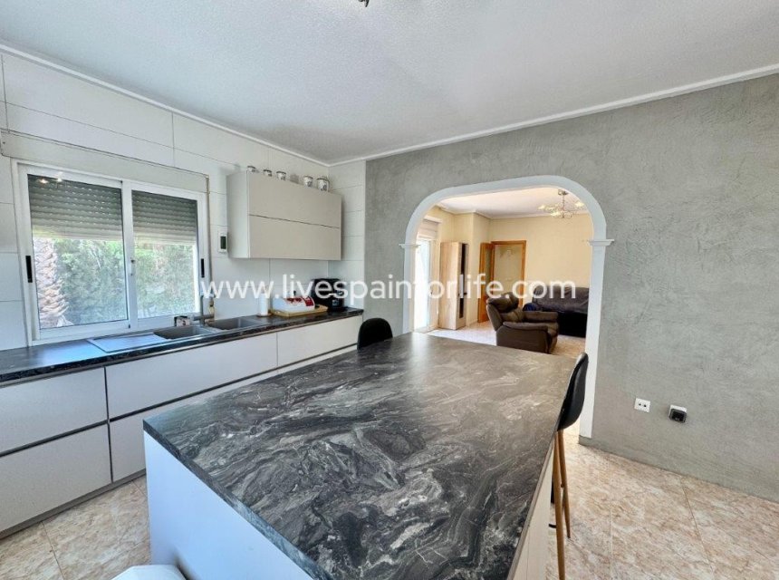 Weiterverkauf - Country house -
Dolores