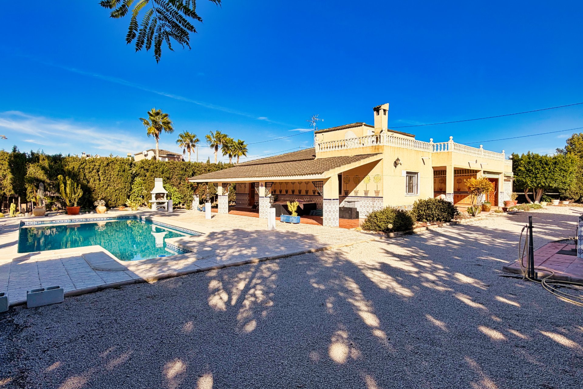 Weiterverkauf - Country house -
Elche