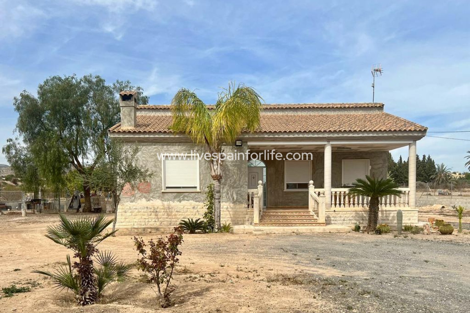 Weiterverkauf - Country house -
Elche