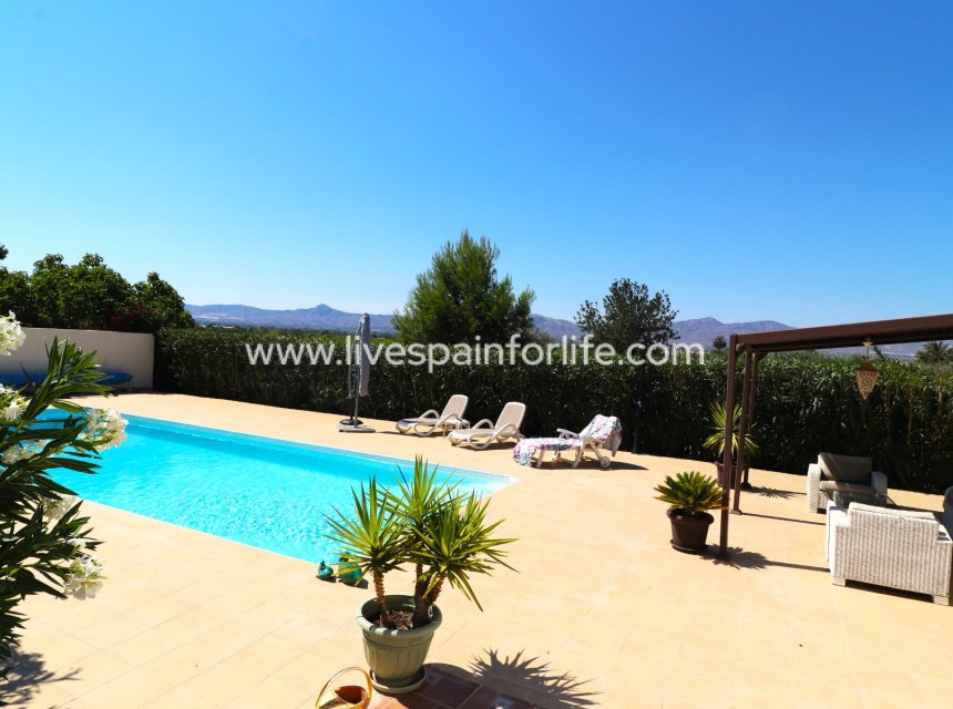 Weiterverkauf - Country house -
Granja de Rocamora