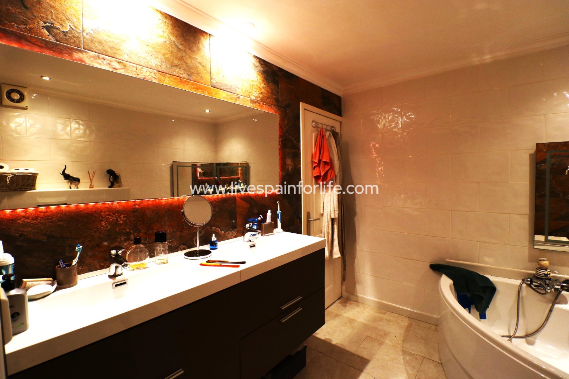 Weiterverkauf - Country house -
Granja de Rocamora