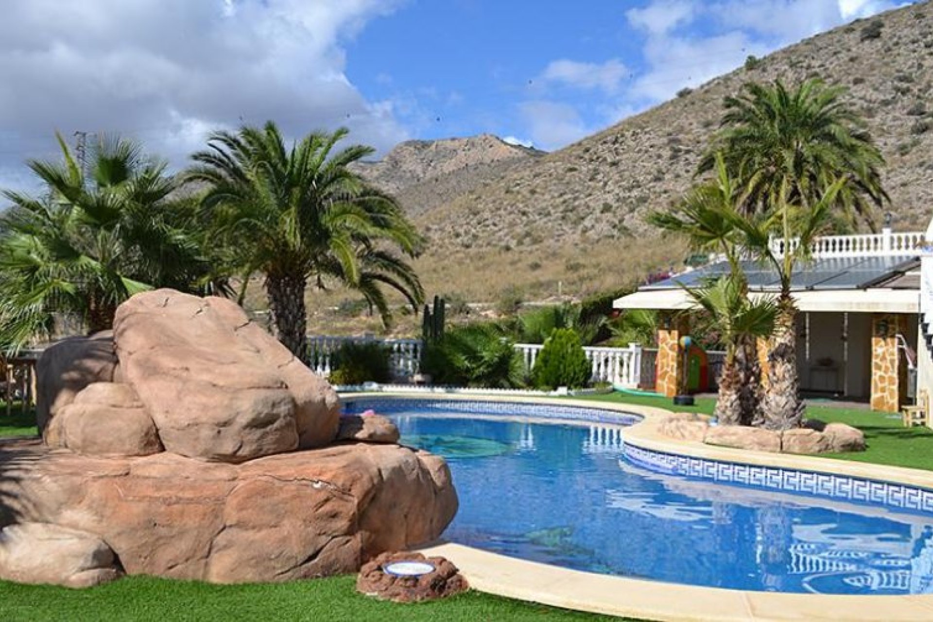 Weiterverkauf - Country house -
Hondon De Las Nieves