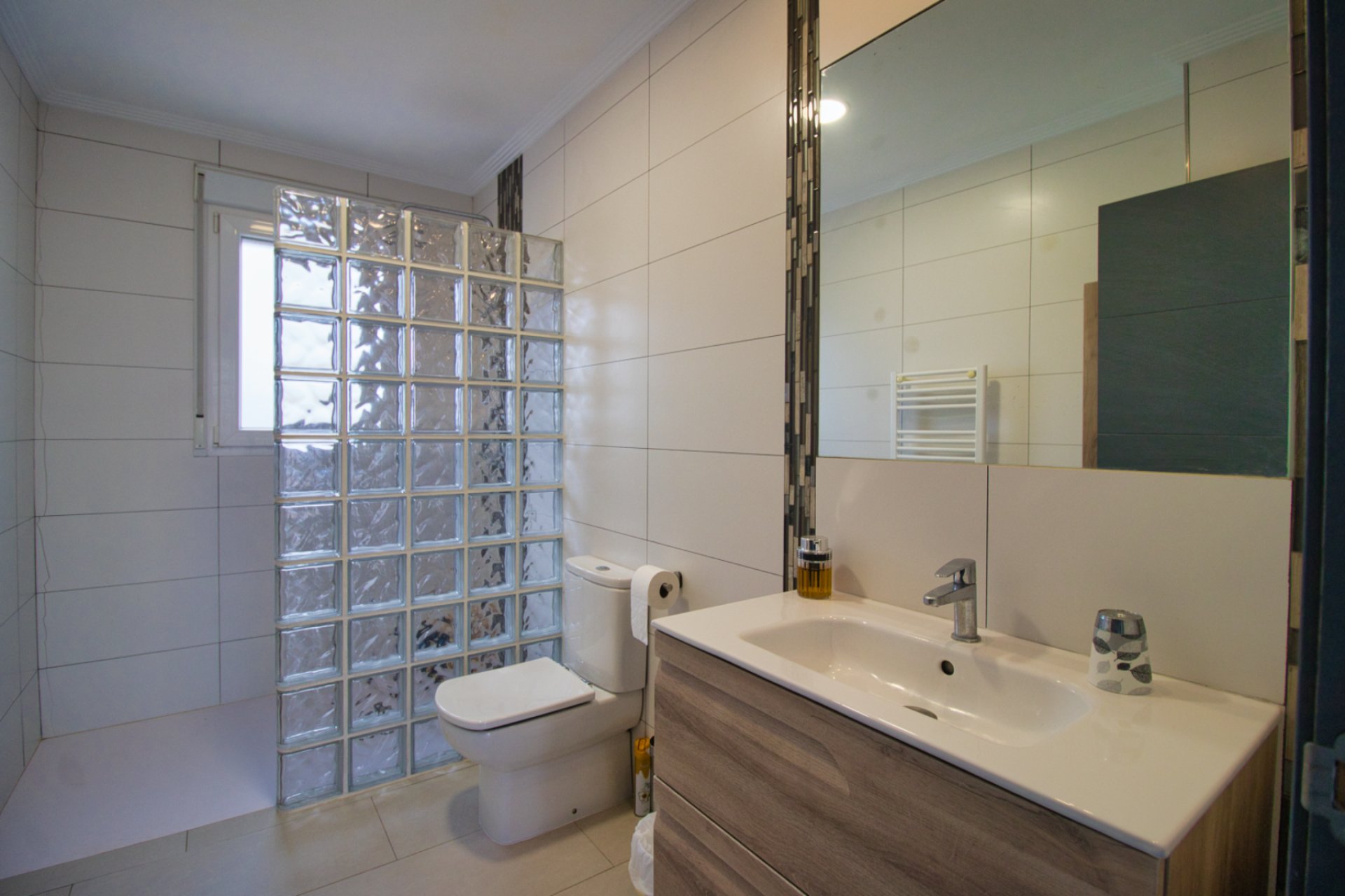 Weiterverkauf - Country house -
Hondon De Las Nieves