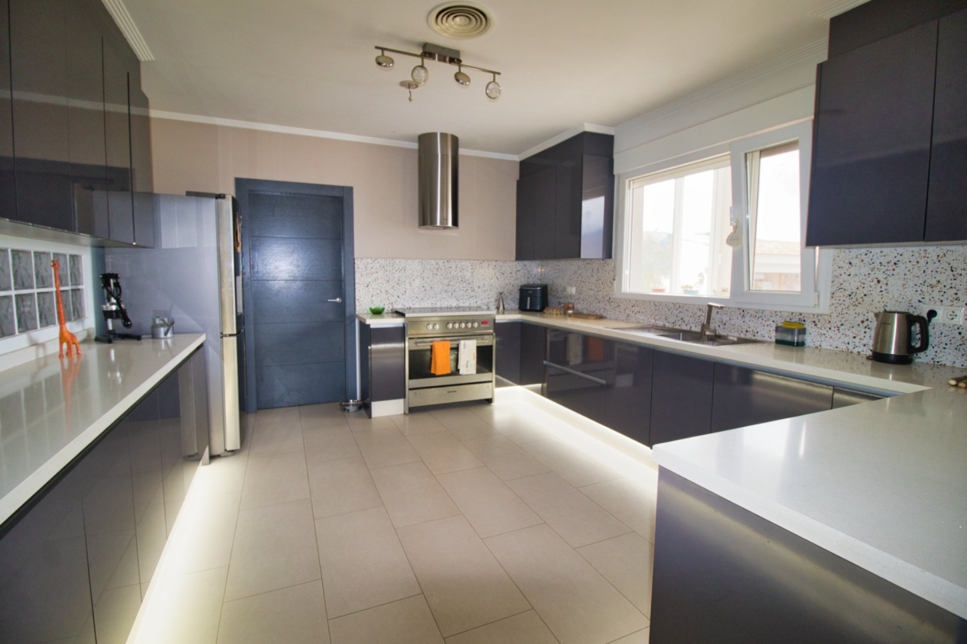 Weiterverkauf - Country house -
Hondon De Las Nieves